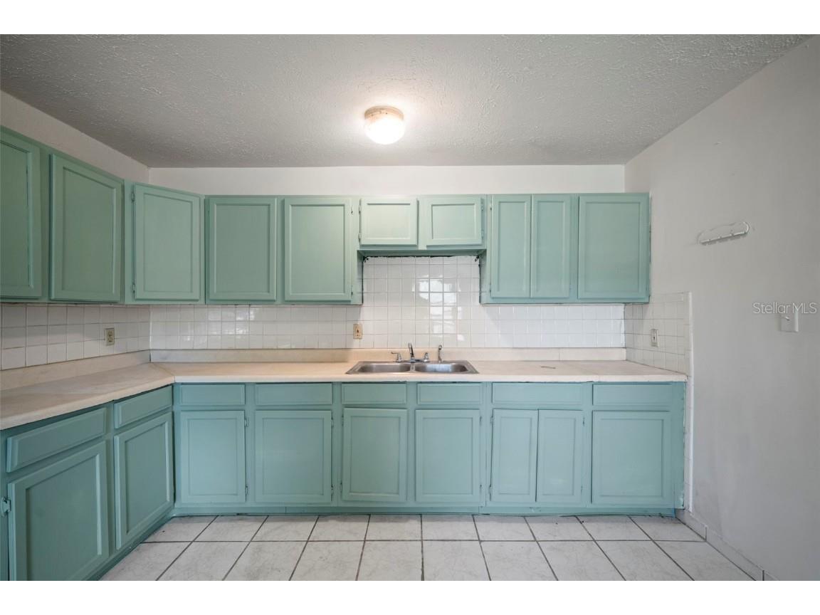 4906 E Idlewild Avenue Tampa FL 33610 TB8437499 image20