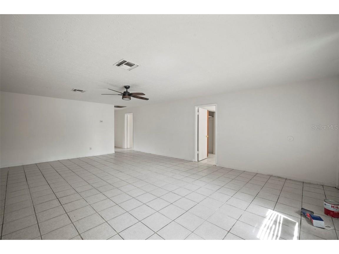 4906 E Idlewild Avenue Tampa FL 33610 TB8437499 image24