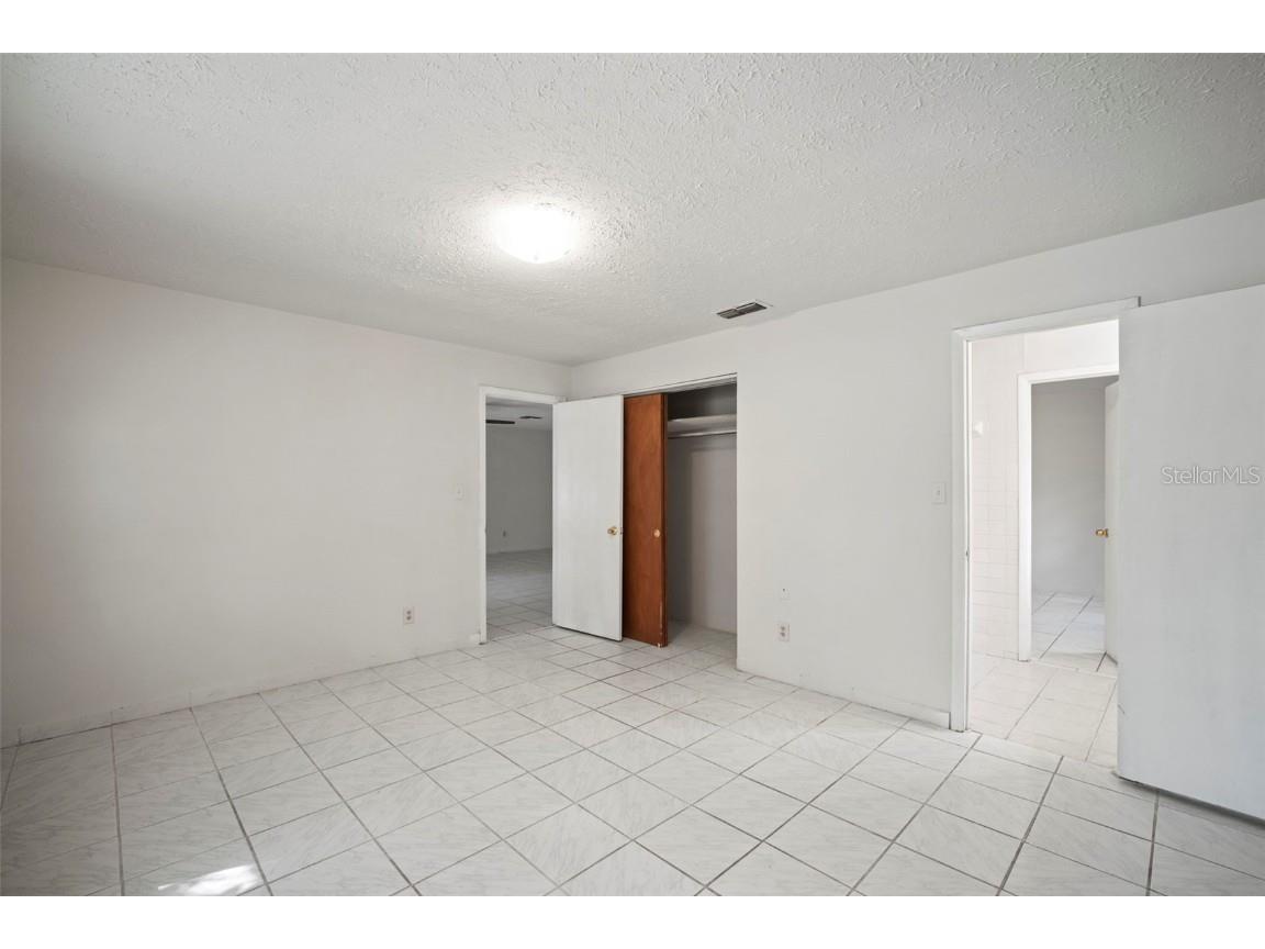 4906 E Idlewild Avenue Tampa FL 33610 TB8437499 image27