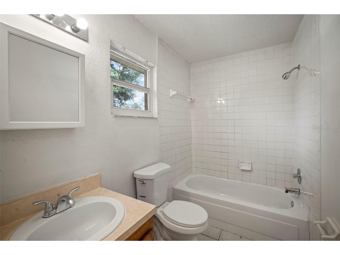 4906 E Idlewild Avenue Tampa FL 33610 TB8437499 image38