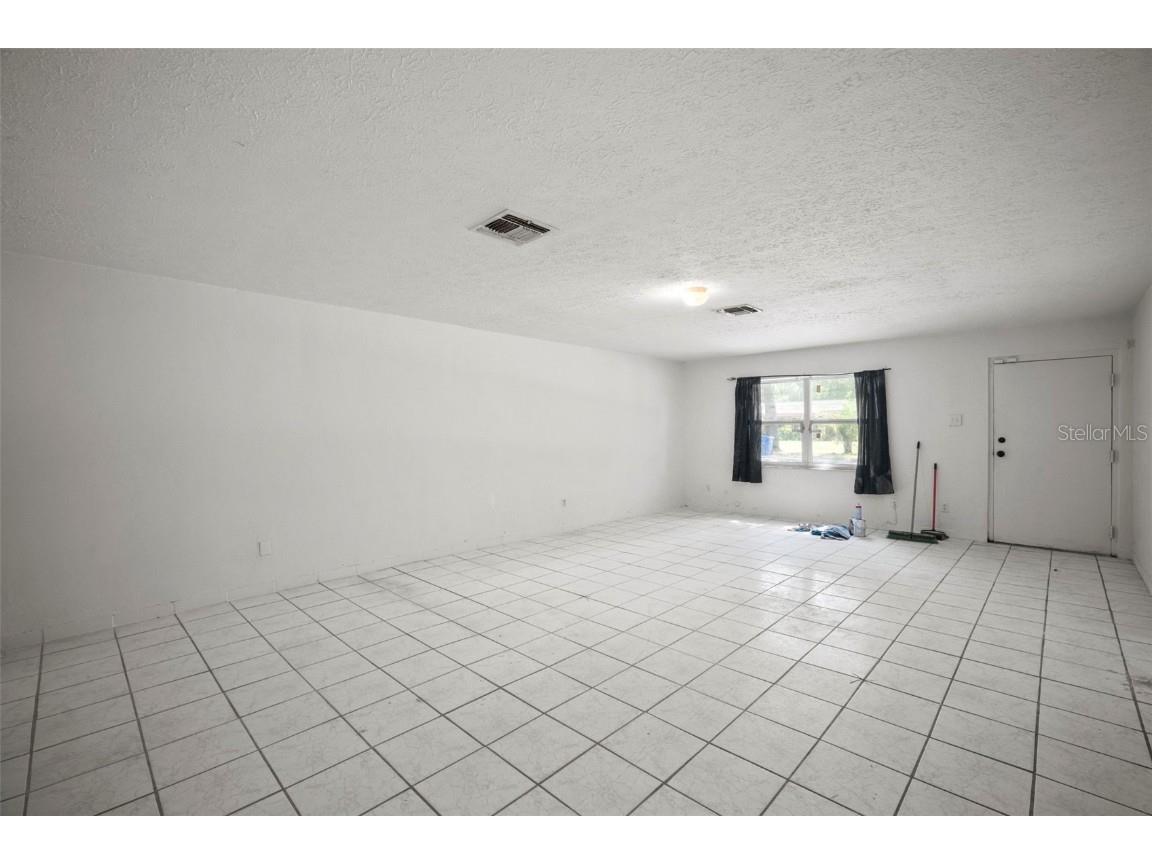 4906 E Idlewild Avenue Tampa FL 33610 TB8437499 image5