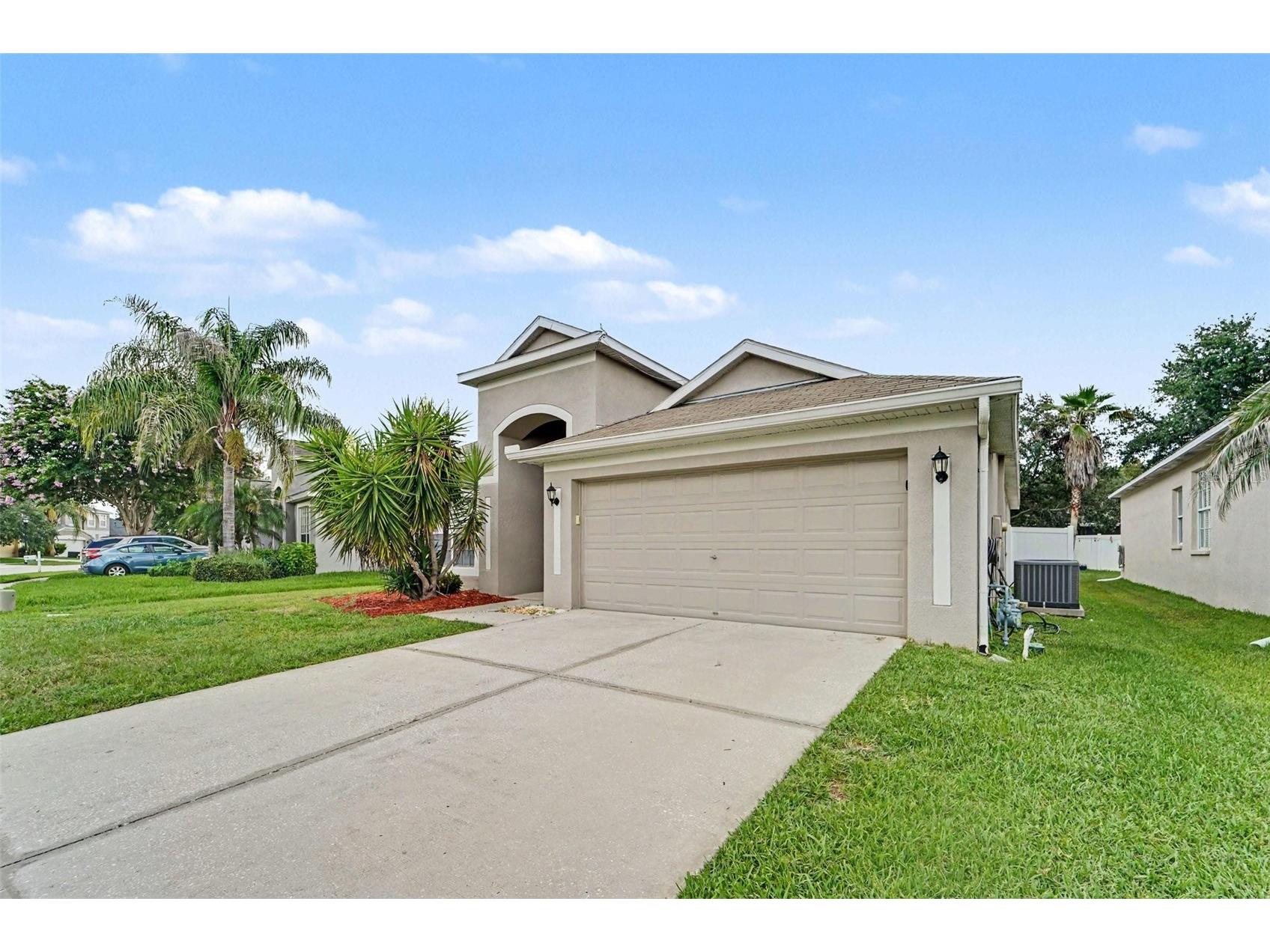 4906 Pennecott Way Wesley Chapel FL 33544 O6421045 image2
