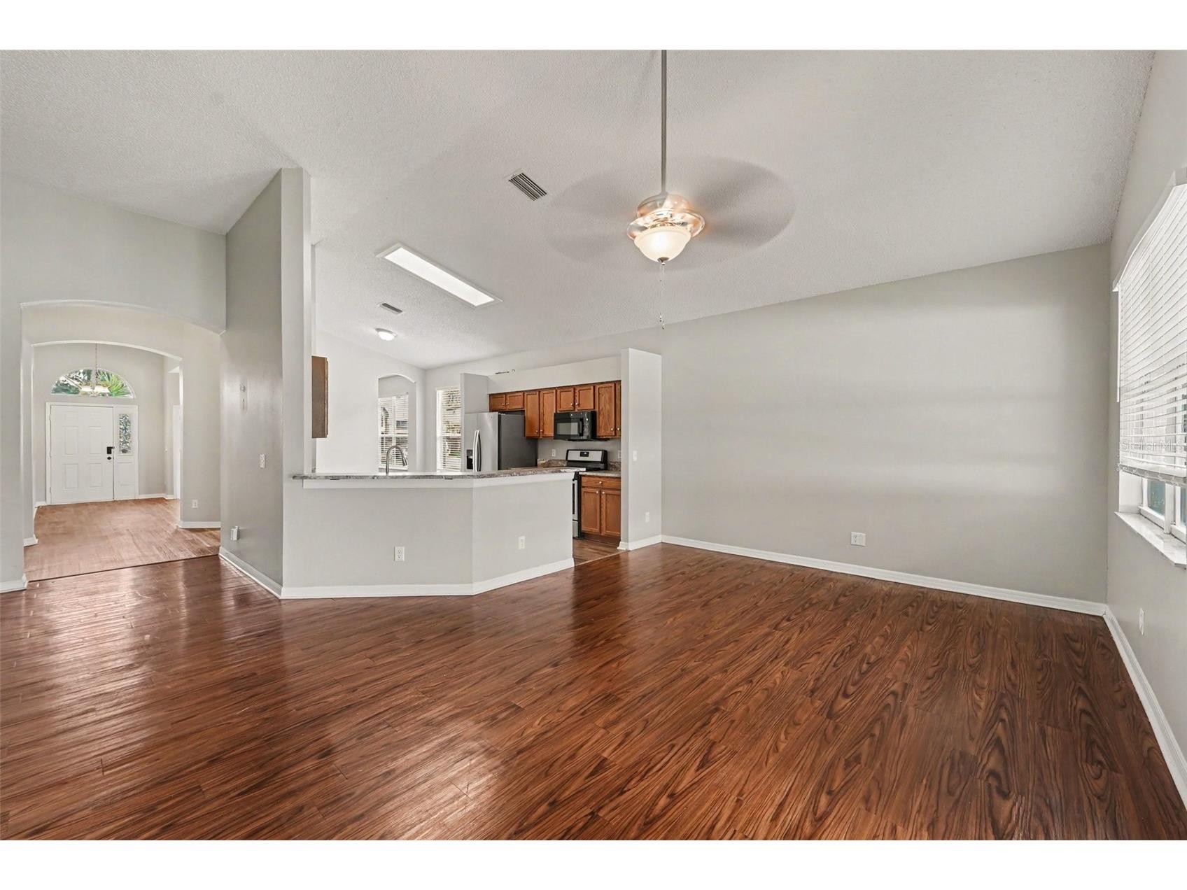 4906 Pennecott Way Wesley Chapel FL 33544 O6421045 image3