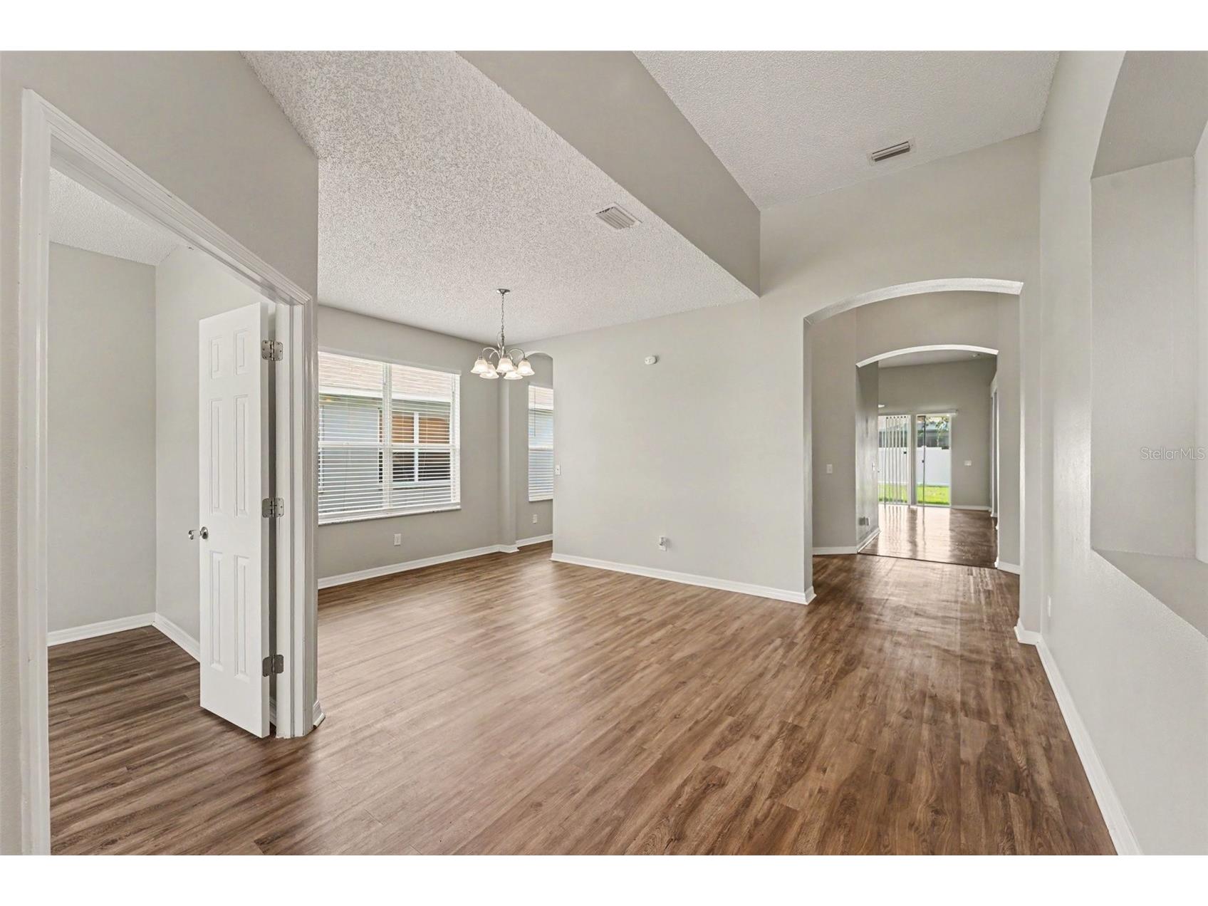 4906 Pennecott Way Wesley Chapel FL 33544 O6421045 image6