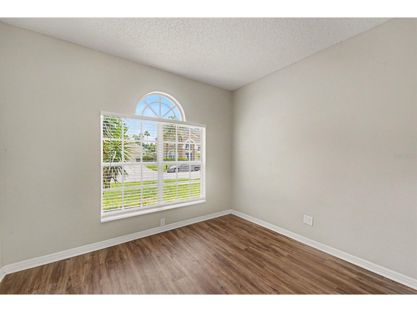 4906 Pennecott Way Wesley Chapel FL 33544 O6421045 image7