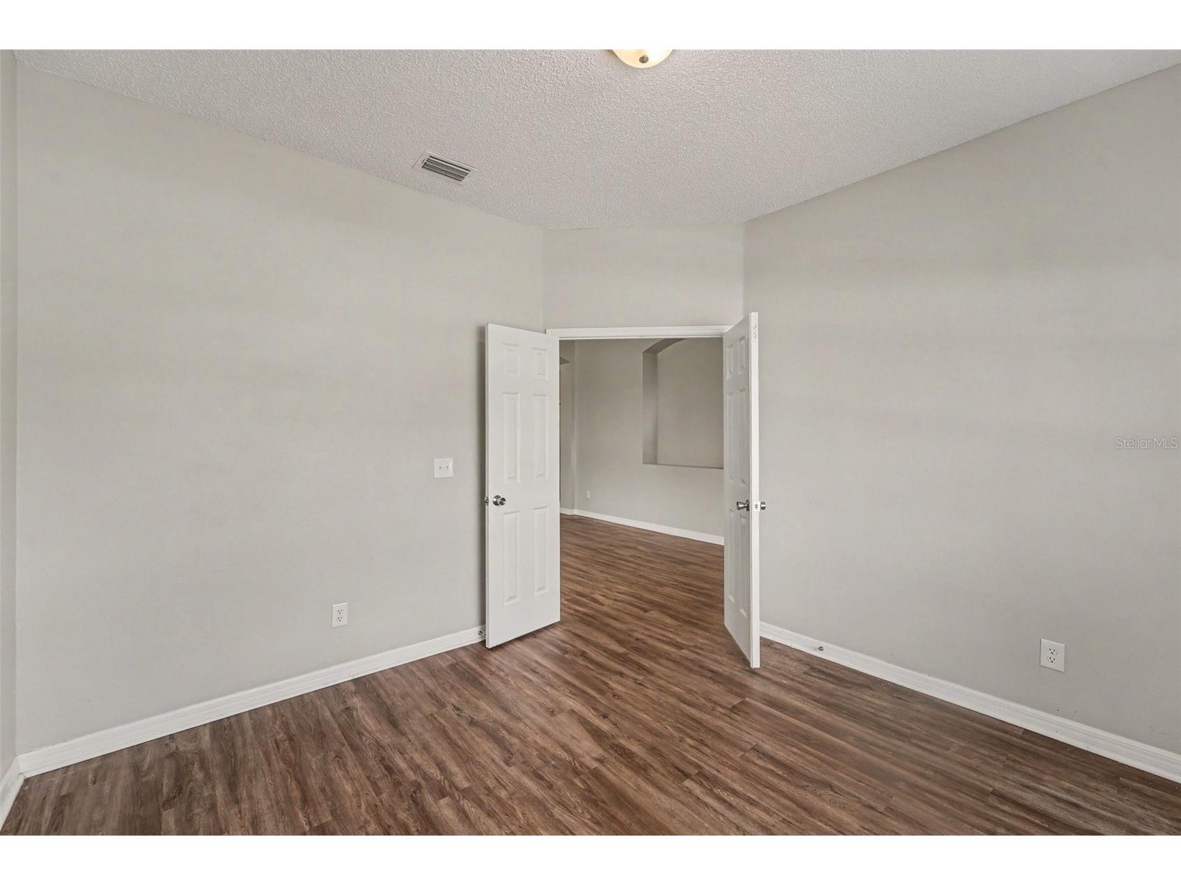 4906 Pennecott Way Wesley Chapel FL 33544 O6421045 image8