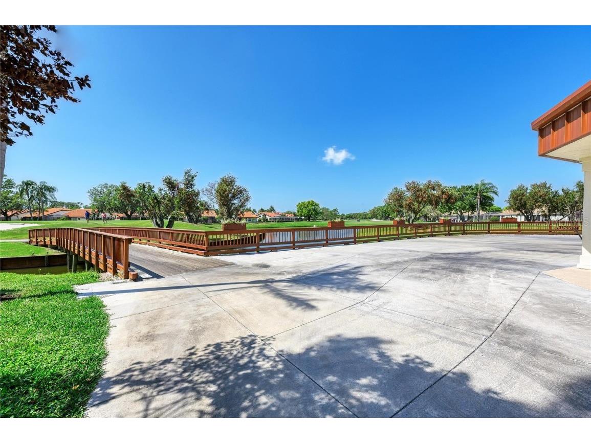 4906 Peridia Boulevard E Bradenton FL 34203 A4675555 image63