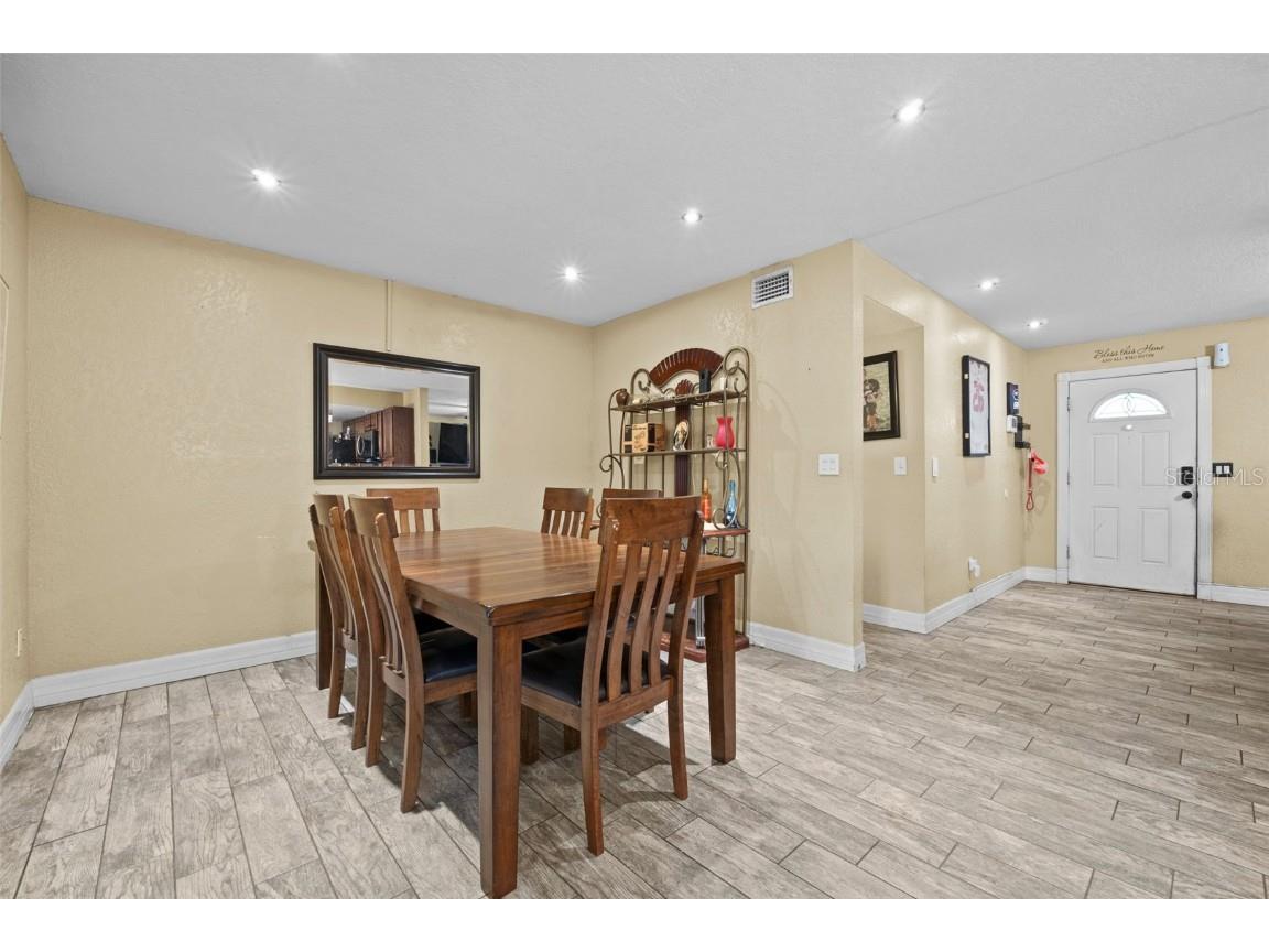 4906 Presidential Street Seffner FL 33584 TB8399109 image15