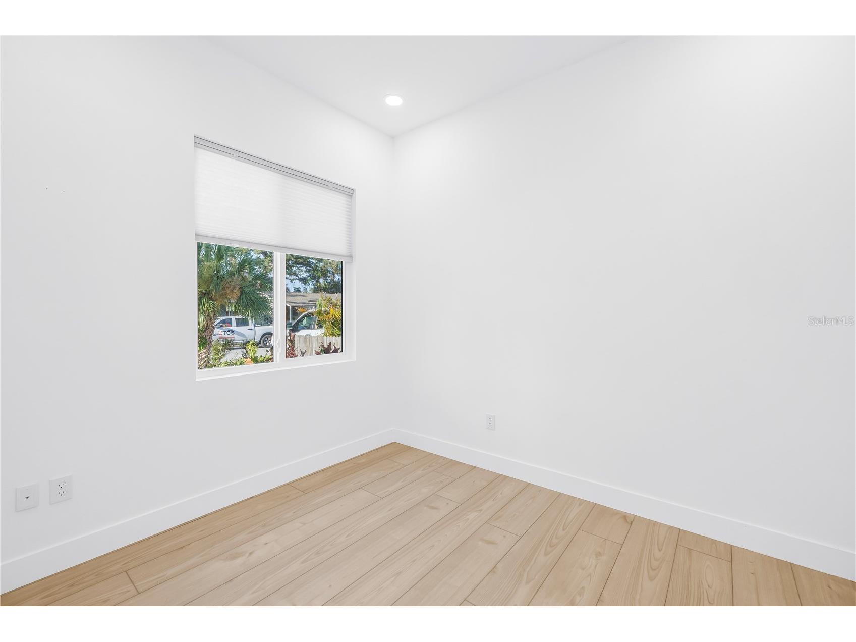 4907 15th Avenue N Saint Petersburg FL 33710 TB8490804 image13