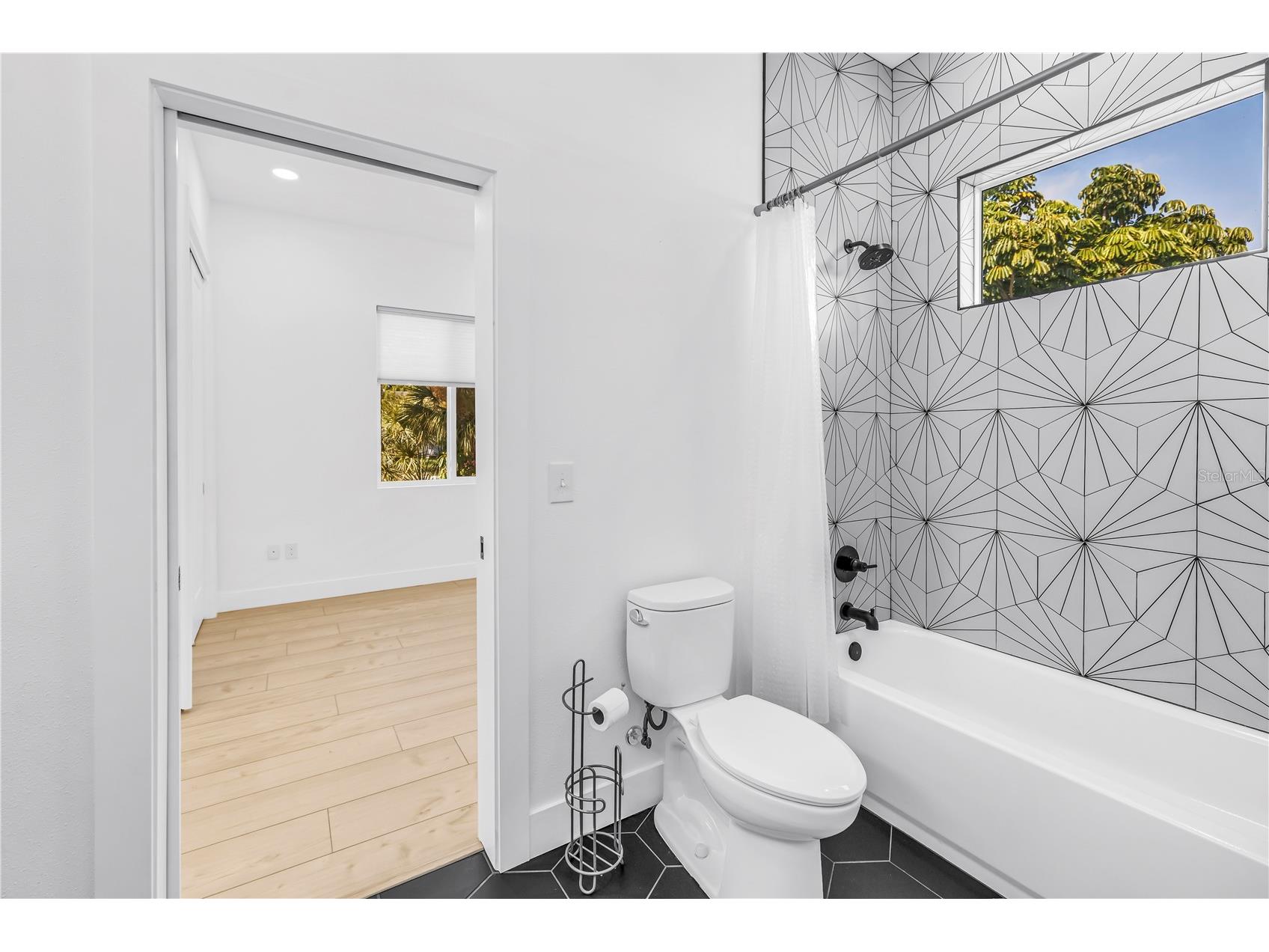 4907 15th Avenue N Saint Petersburg FL 33710 TB8490804 image14