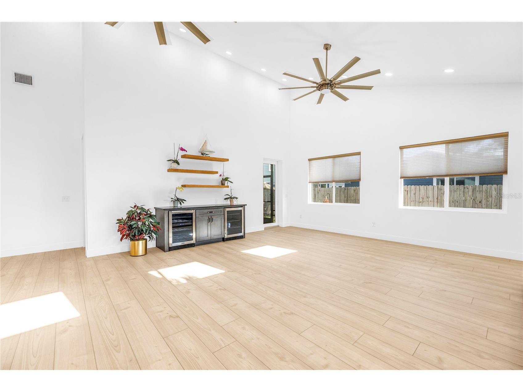 4907 15th Avenue N Saint Petersburg FL 33710 TB8490804 image28
