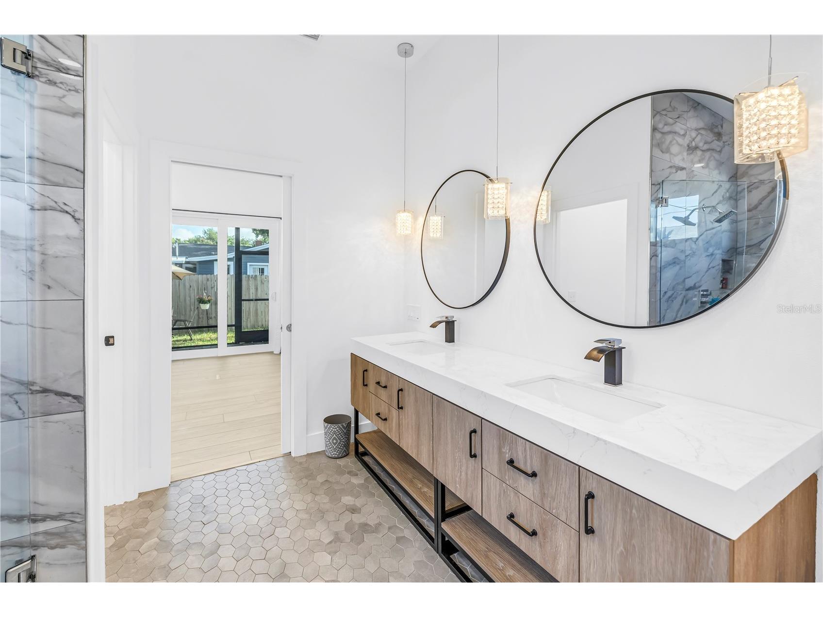 4907 15th Avenue N Saint Petersburg FL 33710 TB8490804 image32