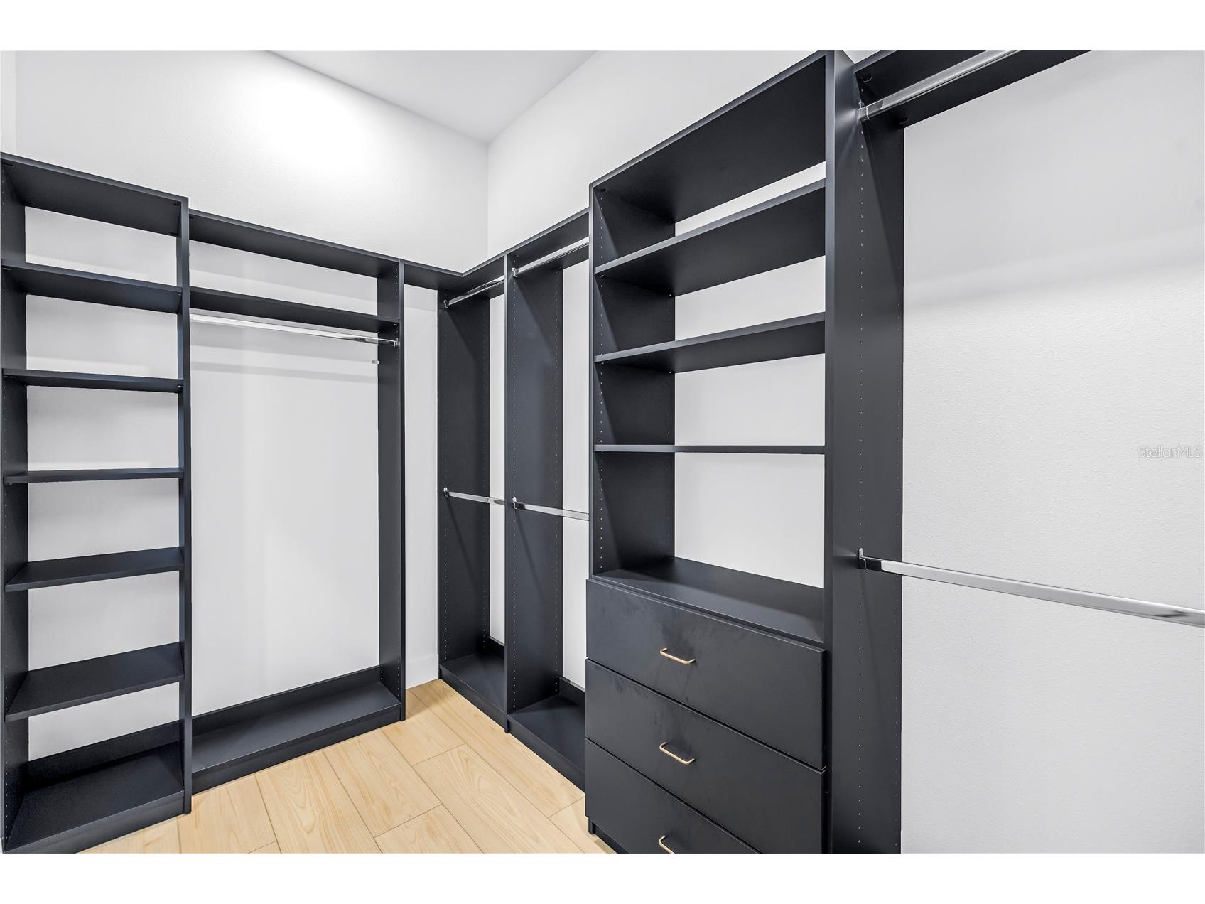 4907 15th Avenue N Saint Petersburg FL 33710 TB8490804 image35