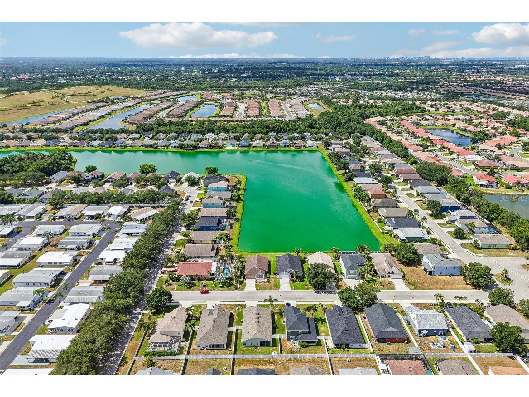 4907 58th Terrace E Bradenton FL 34203 A4698329 image42