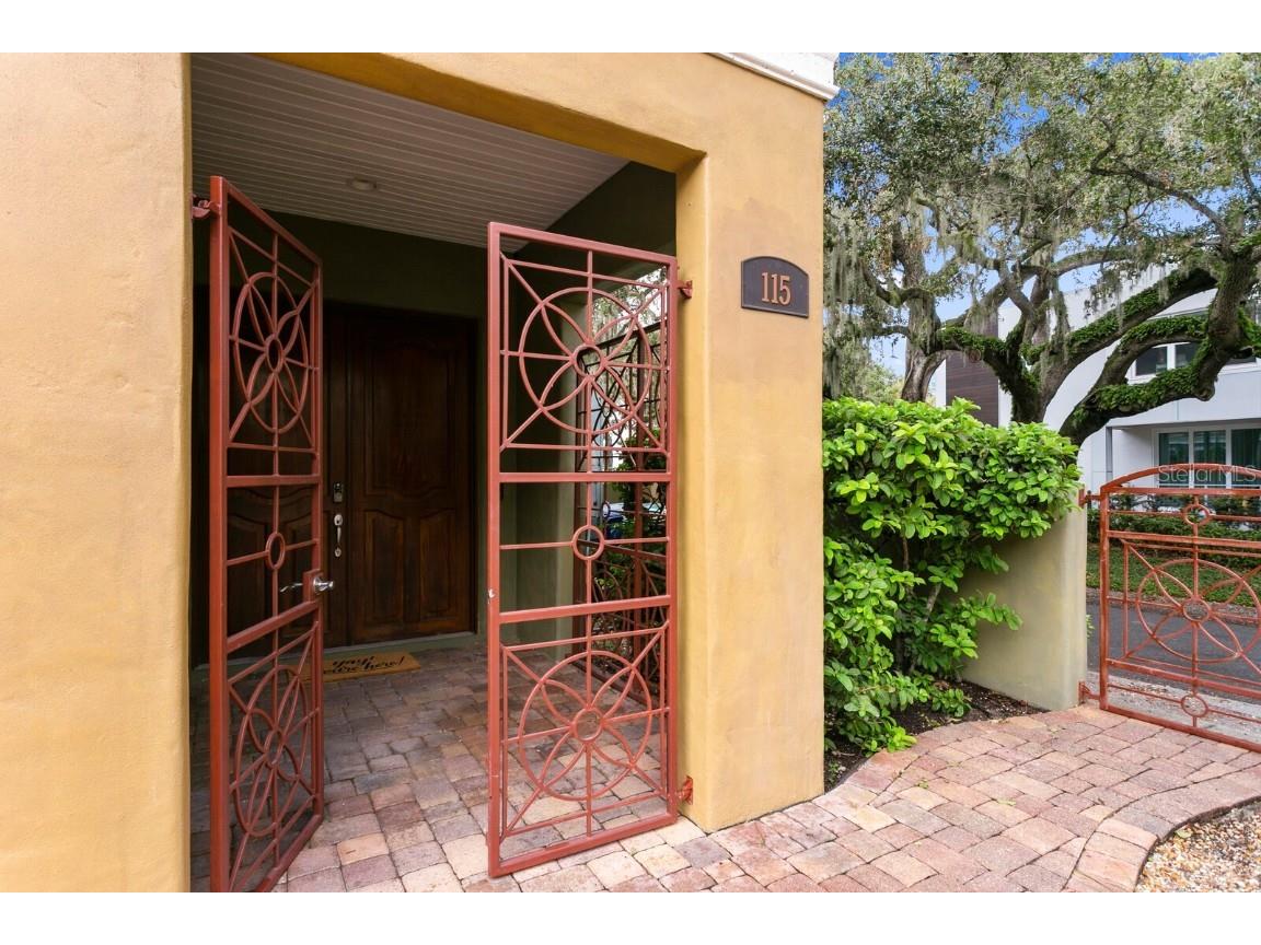 4907 Bayshore Boulevard #115 Tampa FL 33611 A4601829 image1