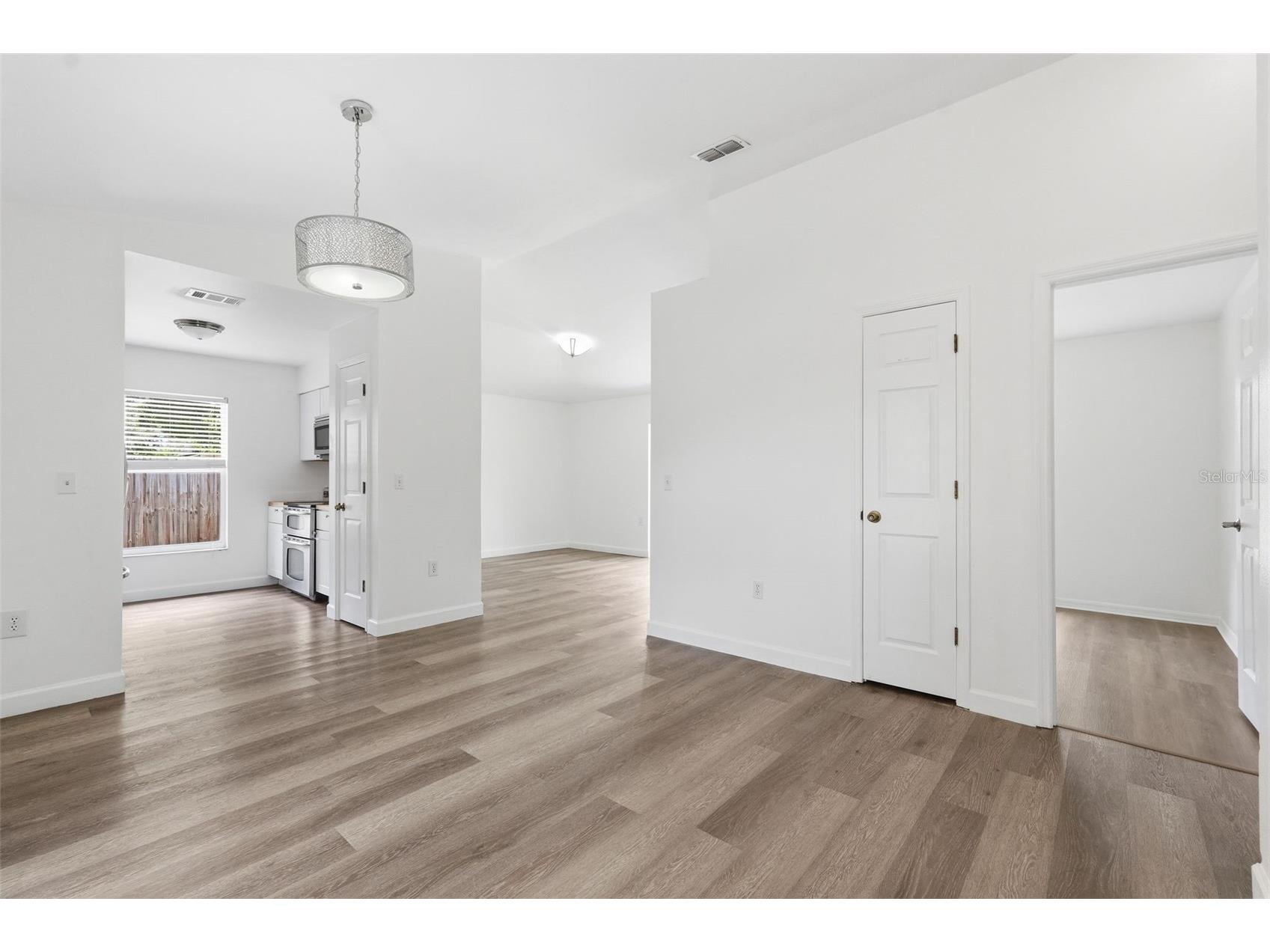 4907 Bradford Lane Tampa FL 33624 TB8501408 image5
