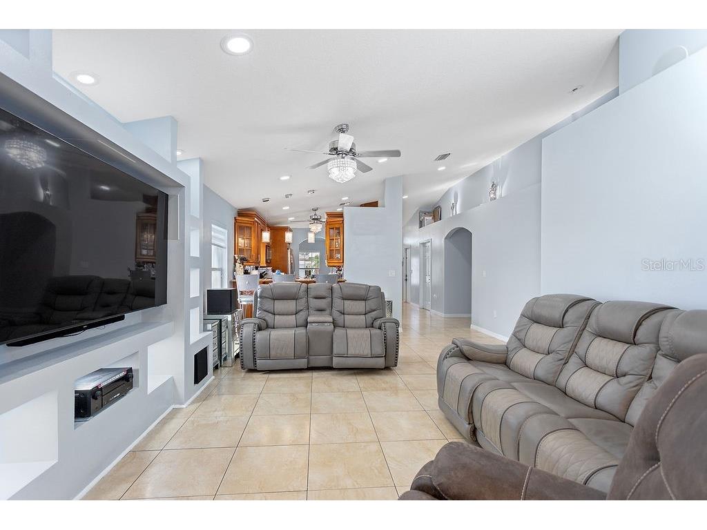 4907 Carlyle Road Tampa FL 33615 TB8424348 image13