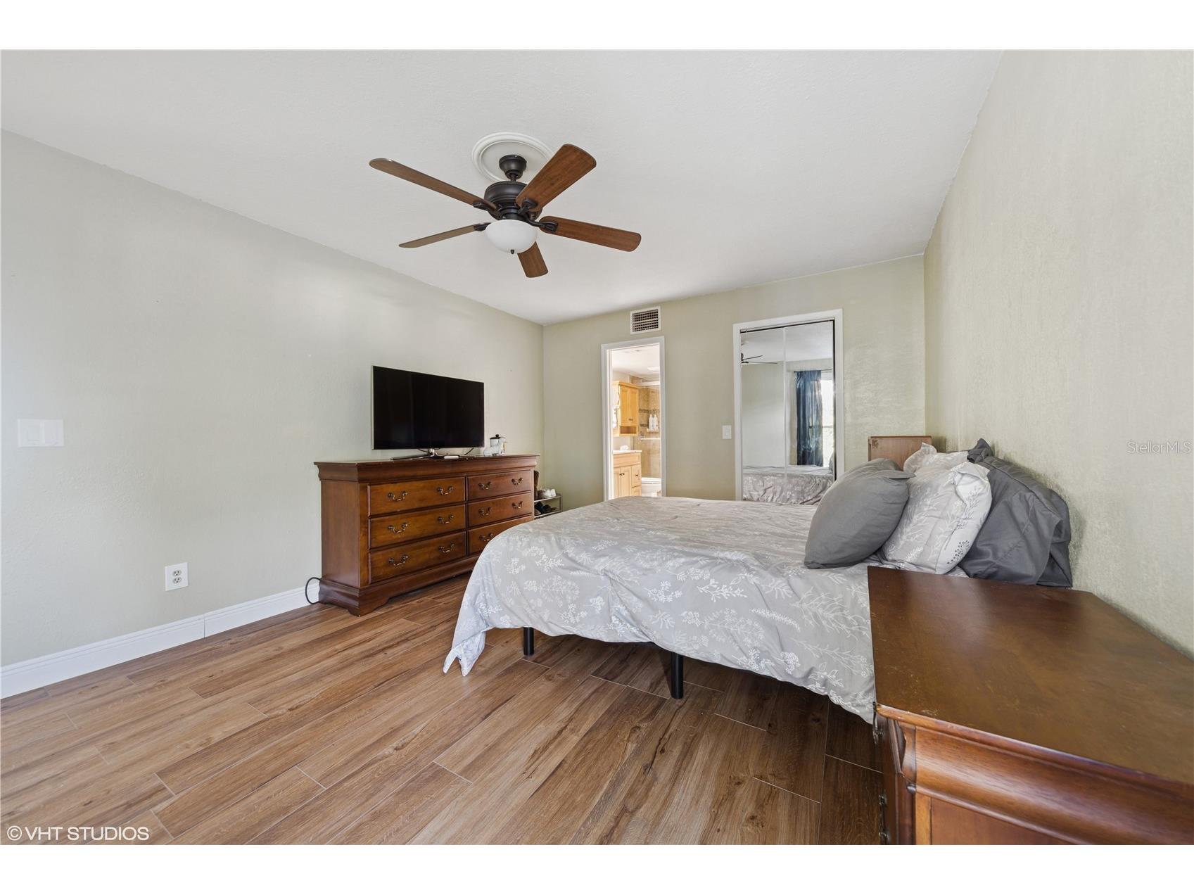 4907 Country Aire Lane Tampa FL 33624 TB8410381 image18