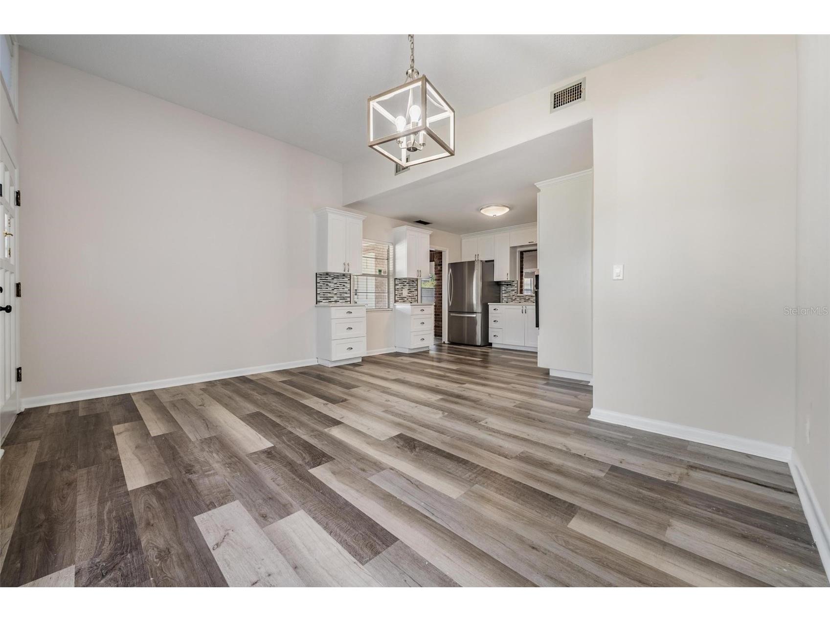 4907 N Mendenhall Drive Tampa FL 33603 TB8467730 image11