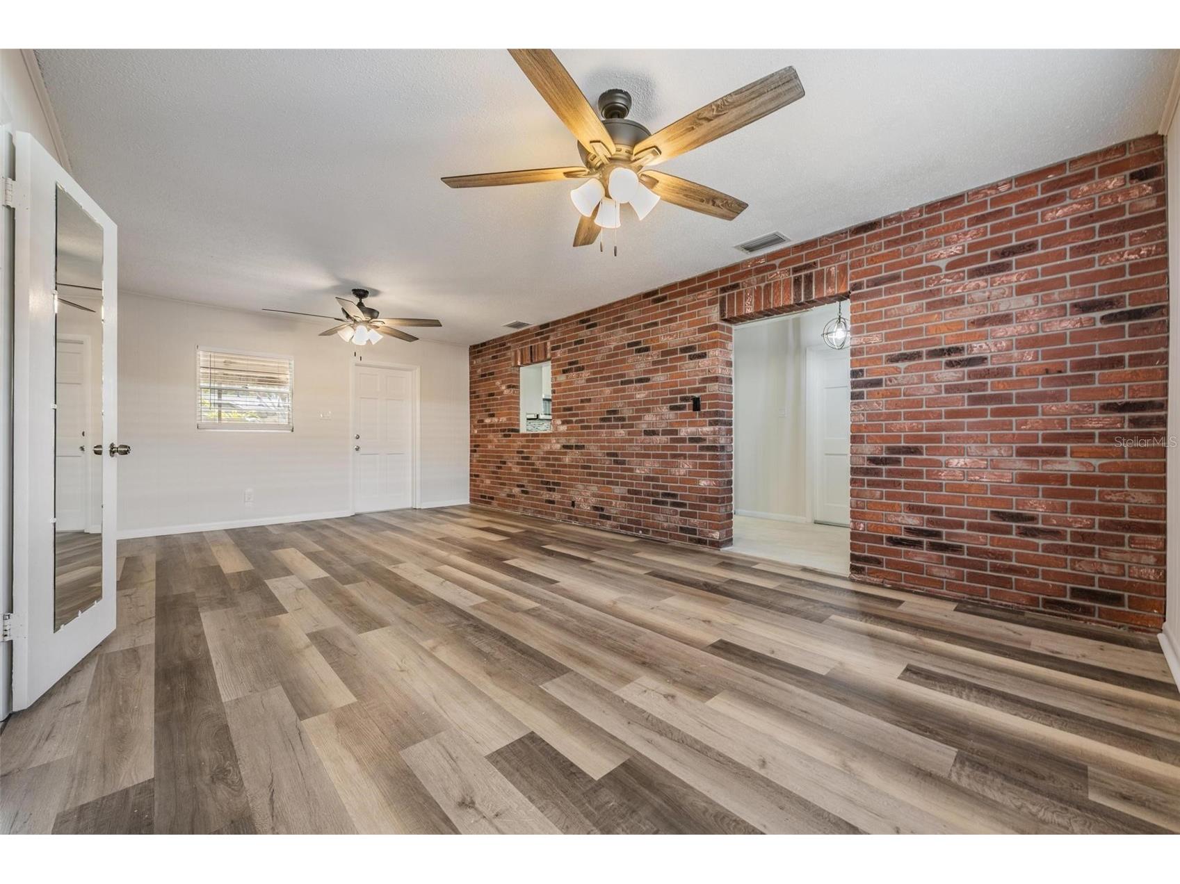 4907 N Mendenhall Drive Tampa FL 33603 TB8467730 image2