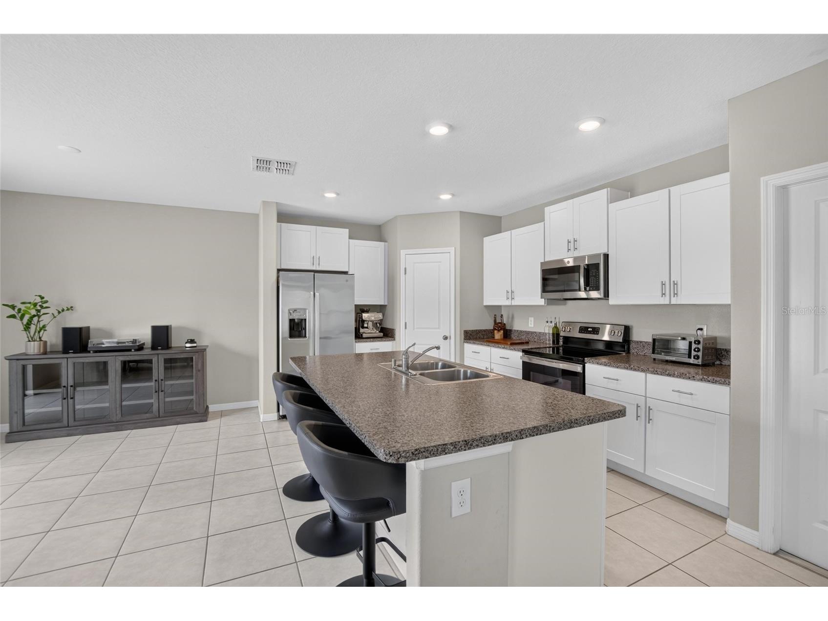 4907 Wild Senna Boulevard Tampa FL 33619 TB8525779 image13
