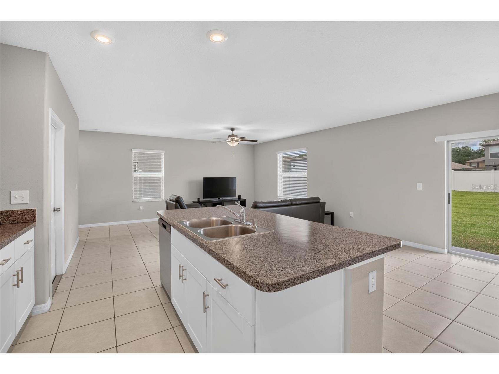 4907 Wild Senna Boulevard Tampa FL 33619 TB8525779 image15