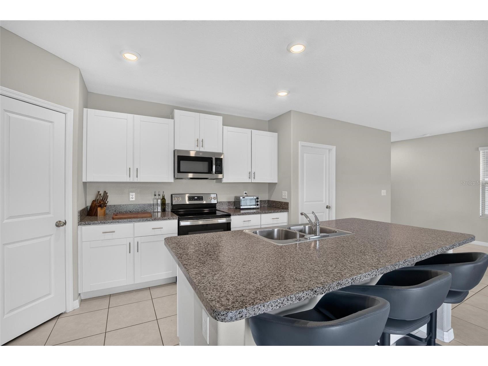 4907 Wild Senna Boulevard Tampa FL 33619 TB8525779 image16