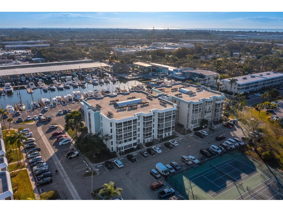 4908 38th Way S #202 Saint Petersburg FL 33711 U8244785 image1