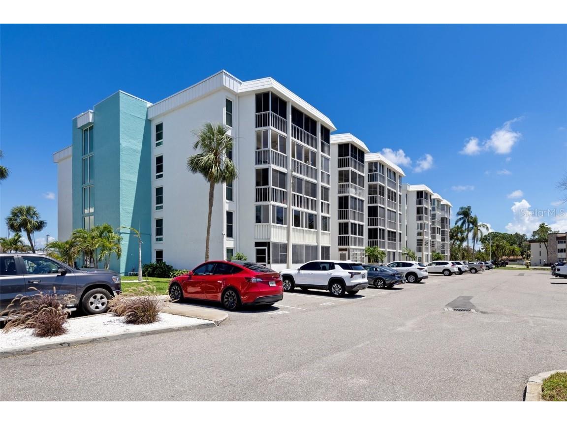 4908 38th Way S #206 Saint Petersburg FL 33711 TB8385680 image1