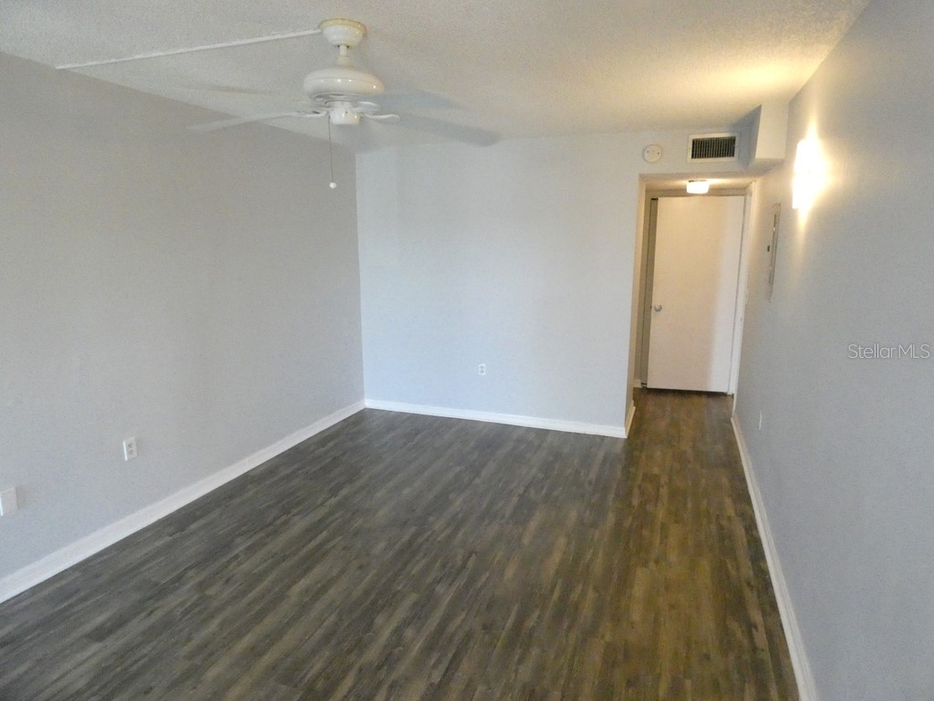 4908 38th Way S #303 Saint Petersburg FL 33711 W7886063 image11