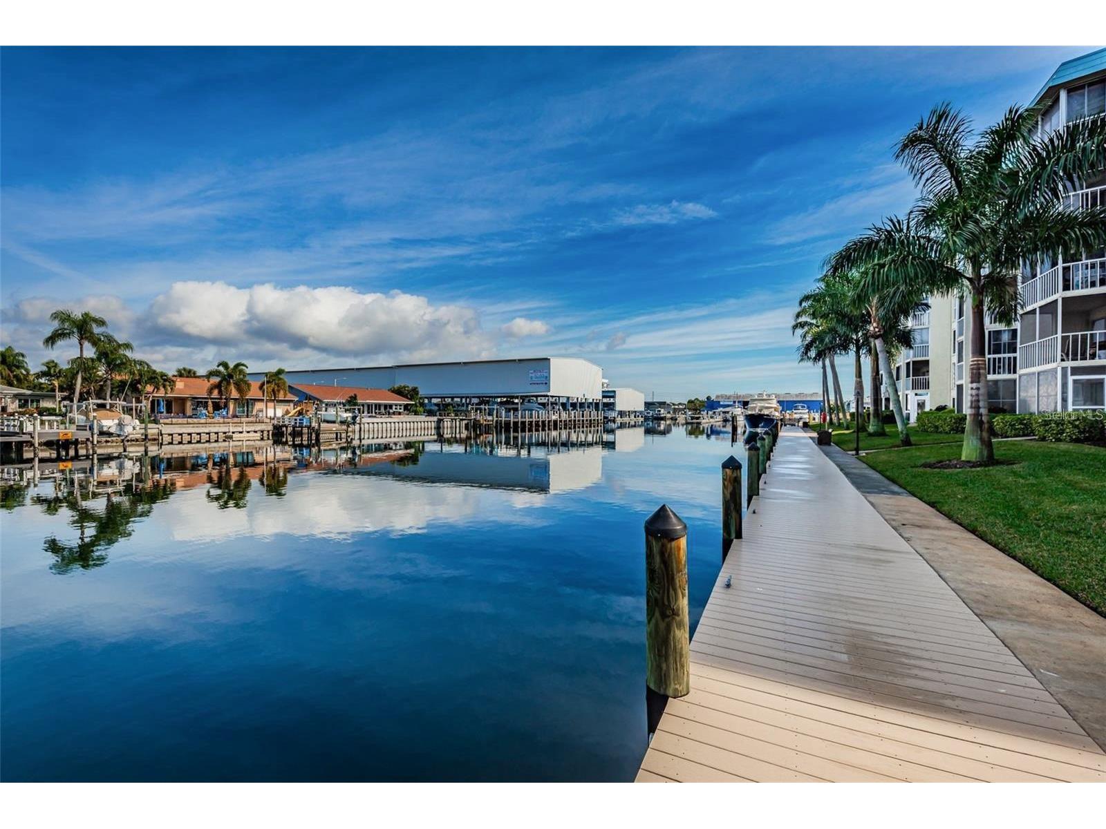 4908 38th Way S #501 Saint Petersburg FL 33711 TB8470319 image96