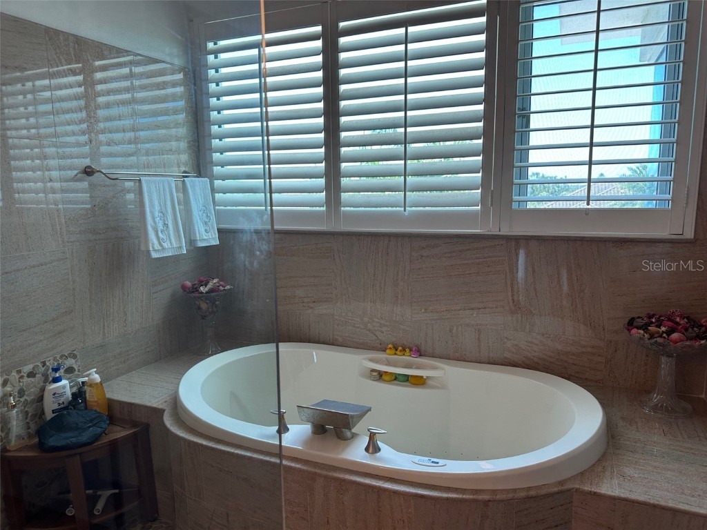 4908 64th Drive W Bradenton FL 34210 - SARASOTA BAY A4652523 image29