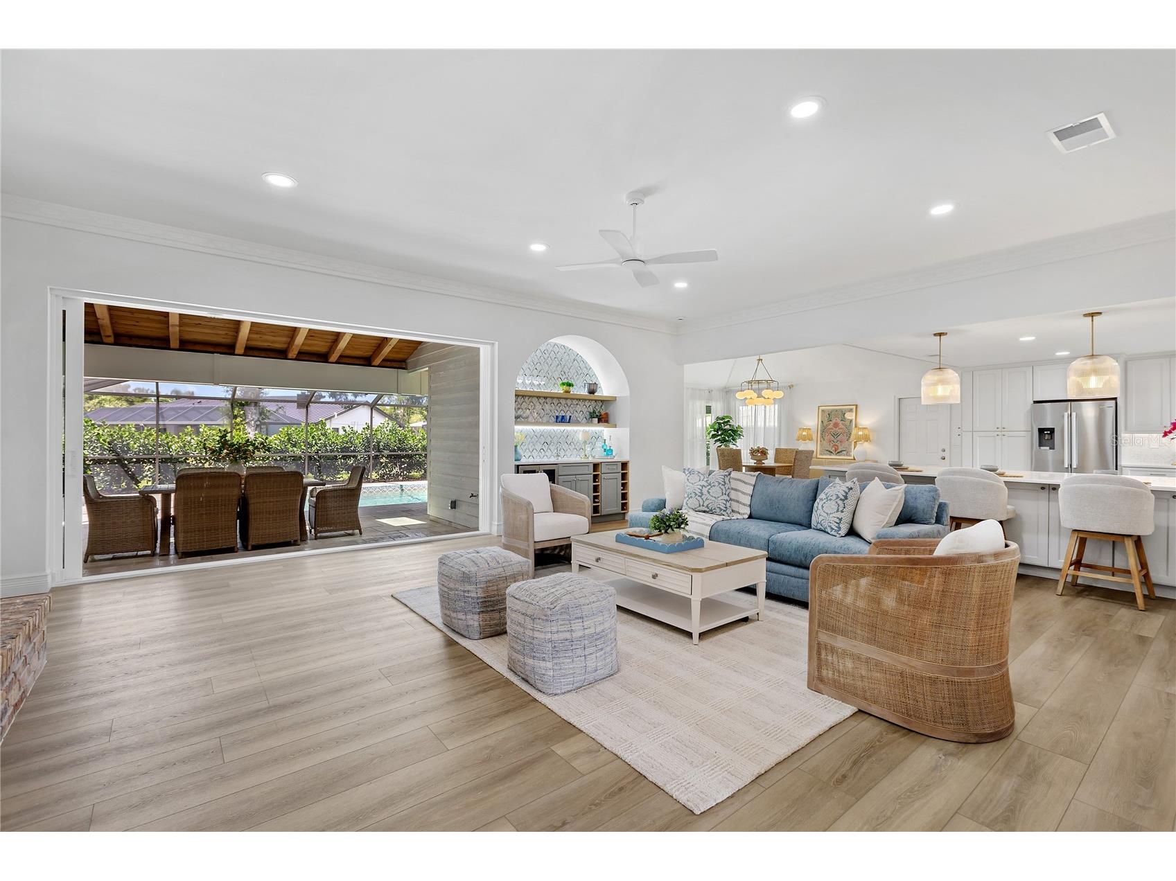 4908 Taywater Dell Sarasota FL 34235 A4694764 image4