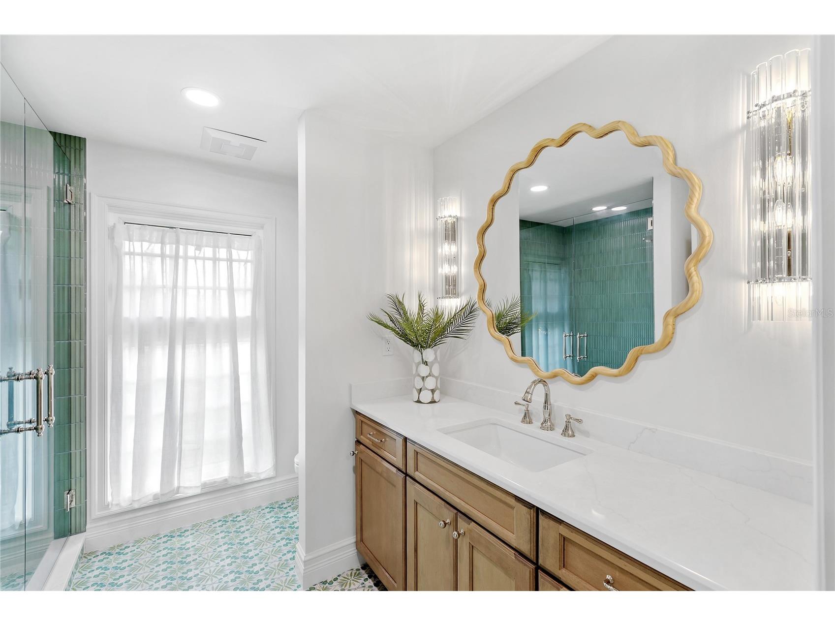 4908 Taywater Dell Sarasota FL 34235 A4694764 image40