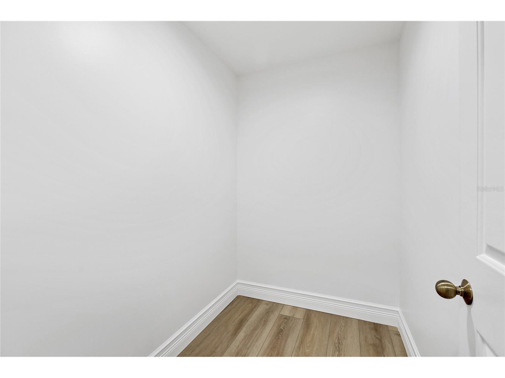 4908 Taywater Dell Sarasota FL 34235 A4694764 image43