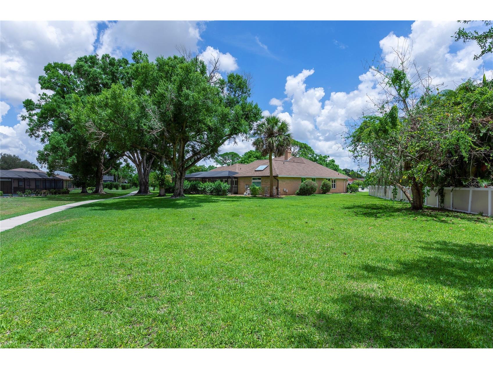 4908 Taywater Dell Sarasota FL 34235 A4694764 image45