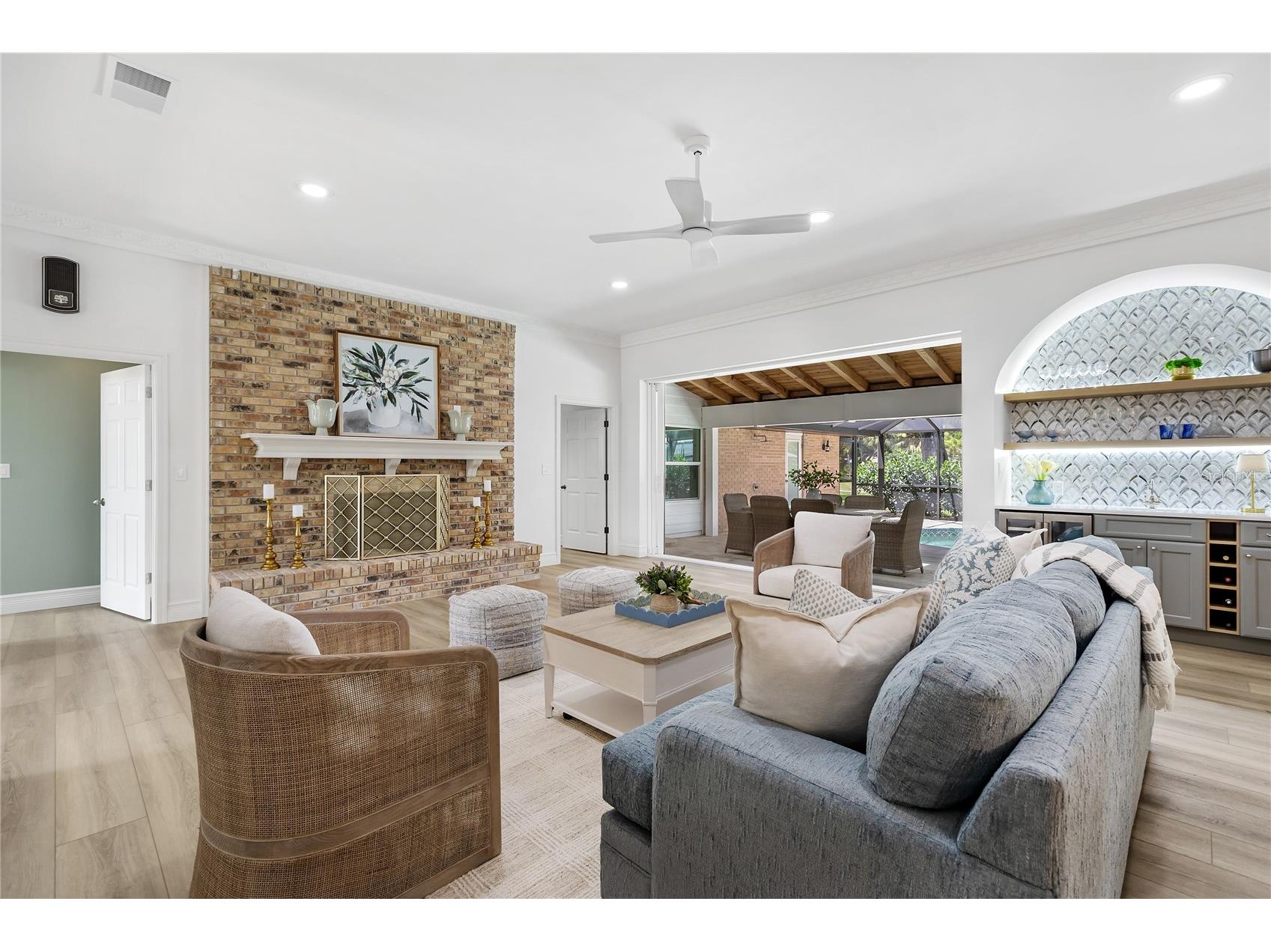 4908 Taywater Dell Sarasota FL 34235 A4694764 image5