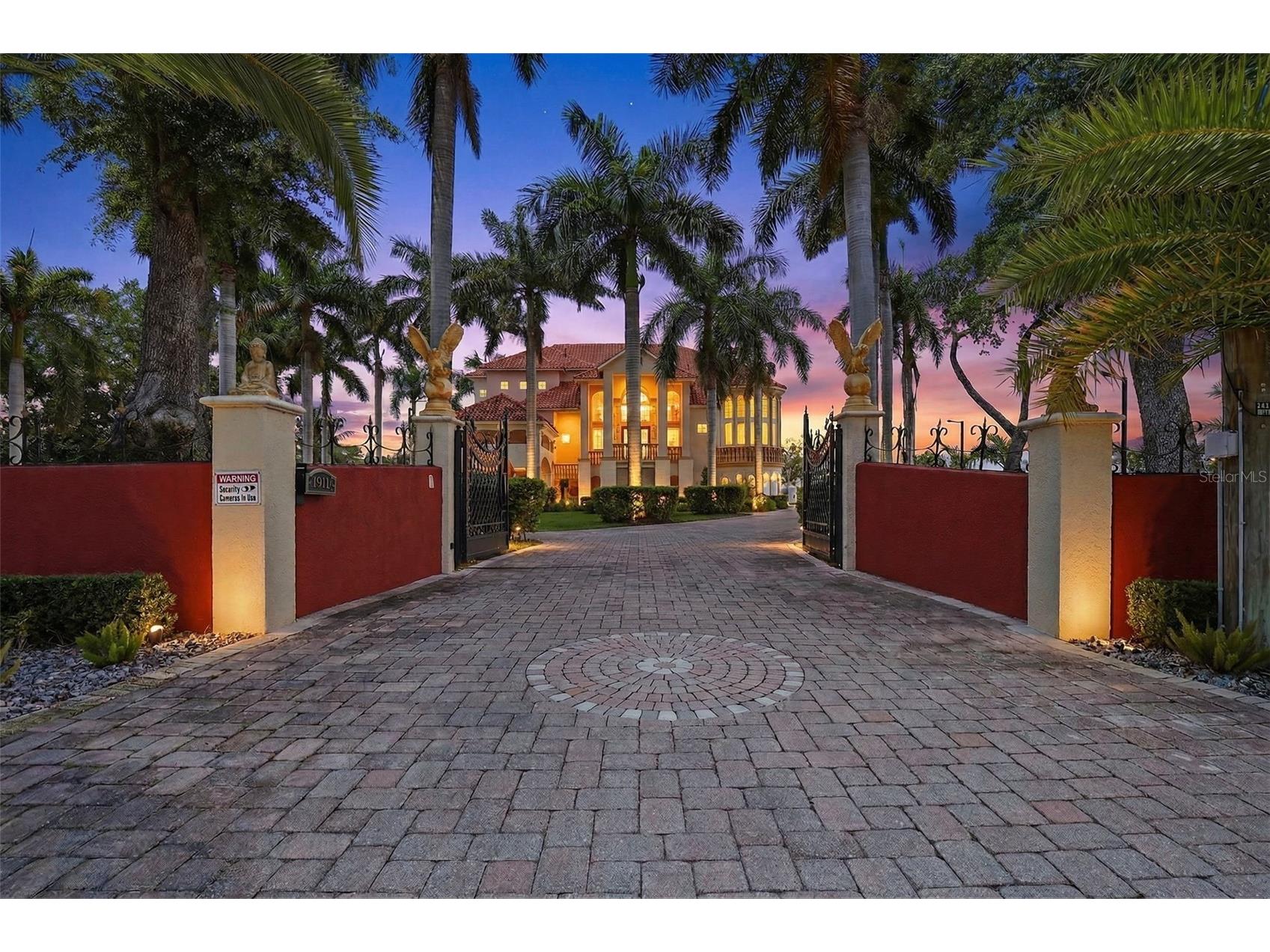 4908 Troydale Road Tampa FL 33615 TB8498237 image1