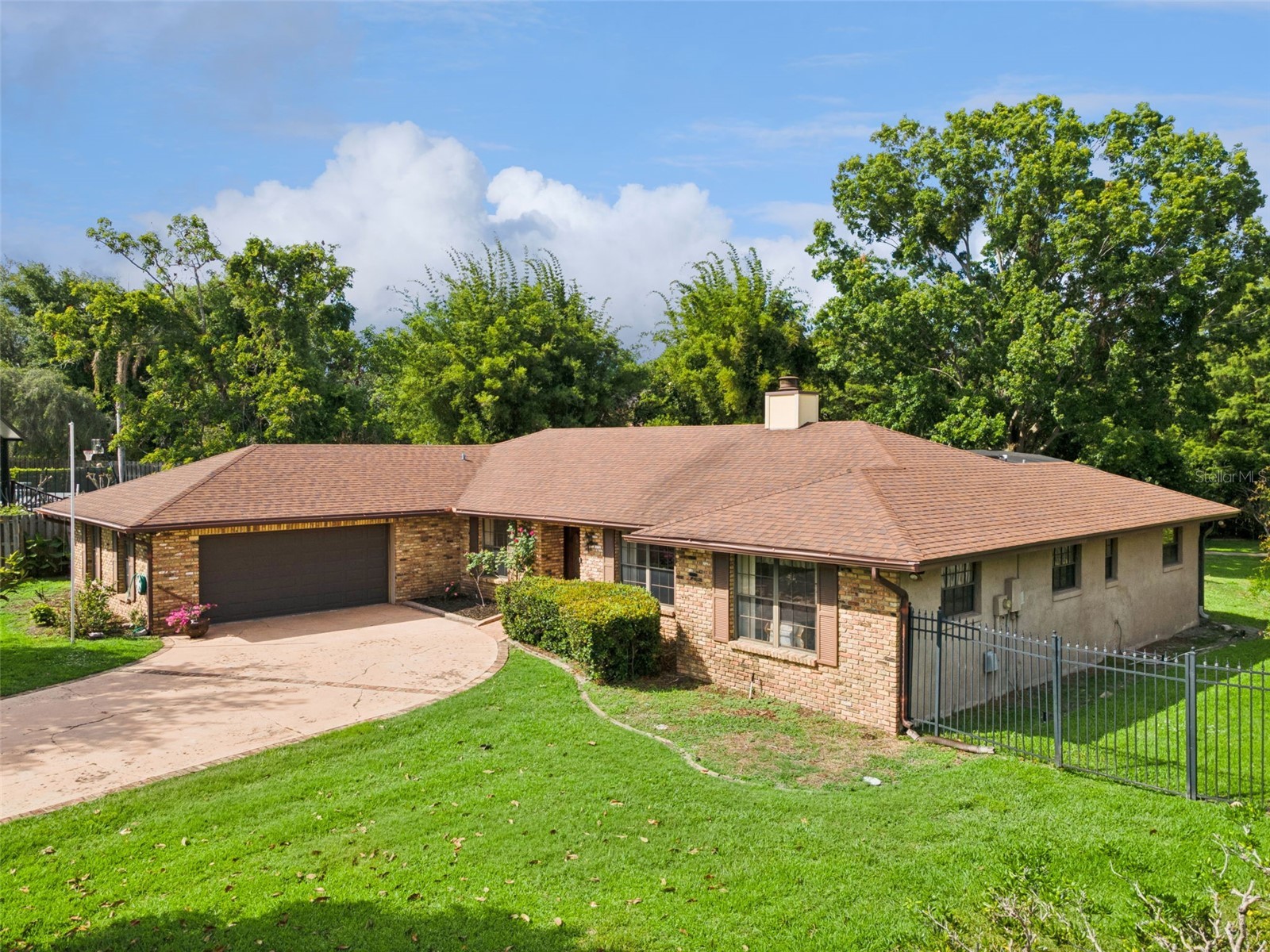 4909 Lake Gatlin Woods Court Orlando FL 32806 - LAKE GATLIN CONWAY CHN LAKES O6405595 image1