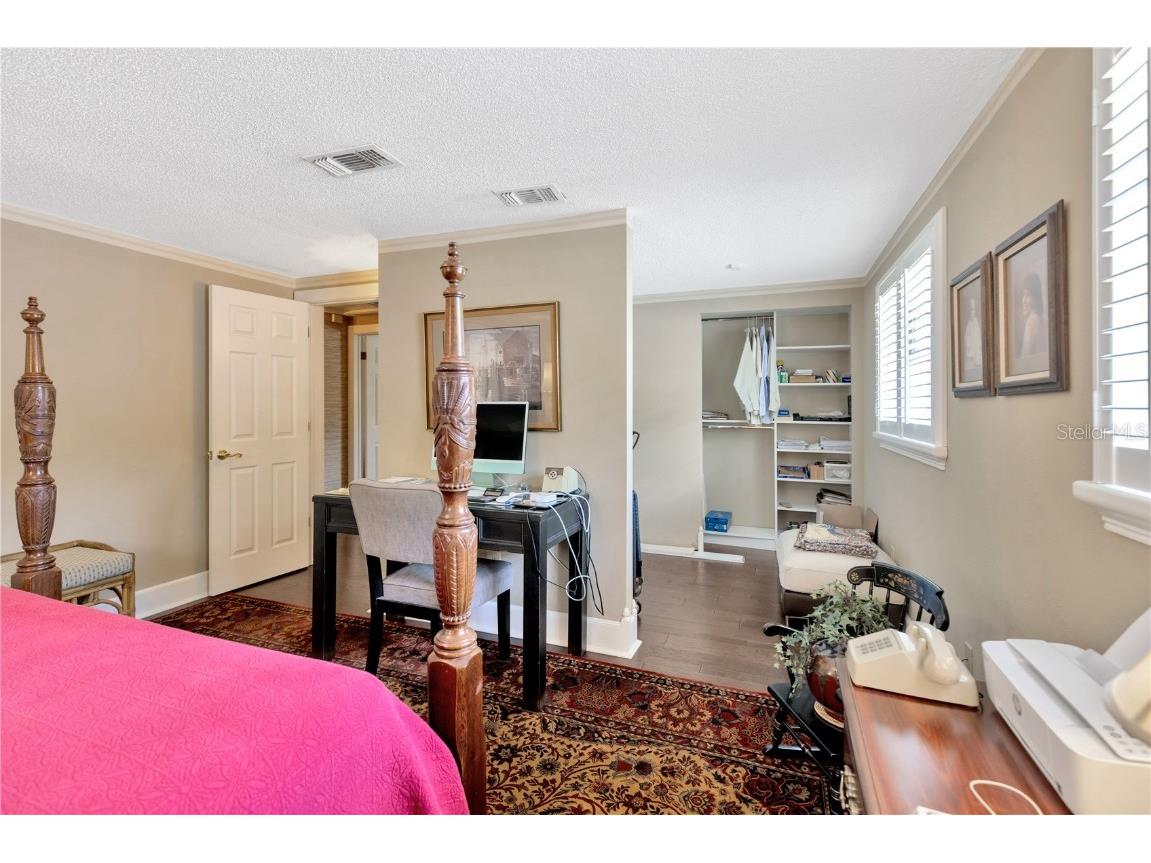 4909 S Elberon Street Tampa FL 33611 TB8397630 image11