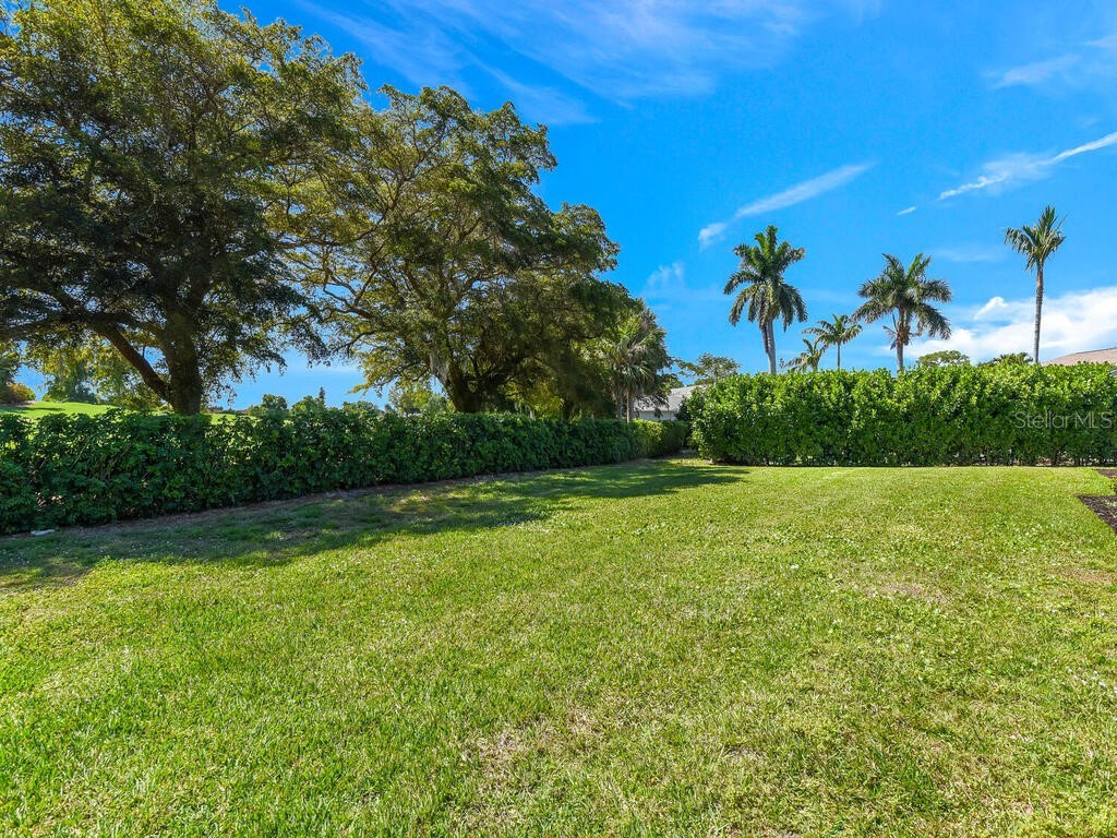 491 Cypress Way E Naples FL 34110 C7515529 image42