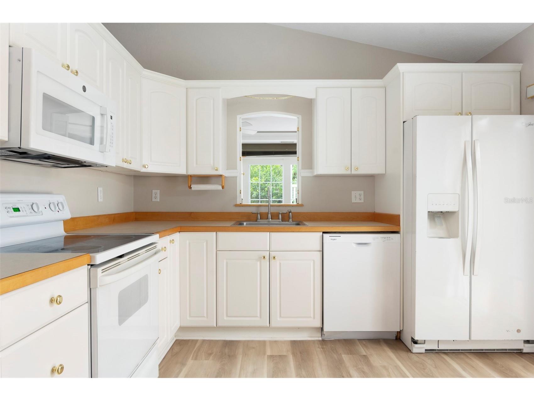 491 St Tropez Circle NE Saint Petersburg FL 33703 TB8495101 image12