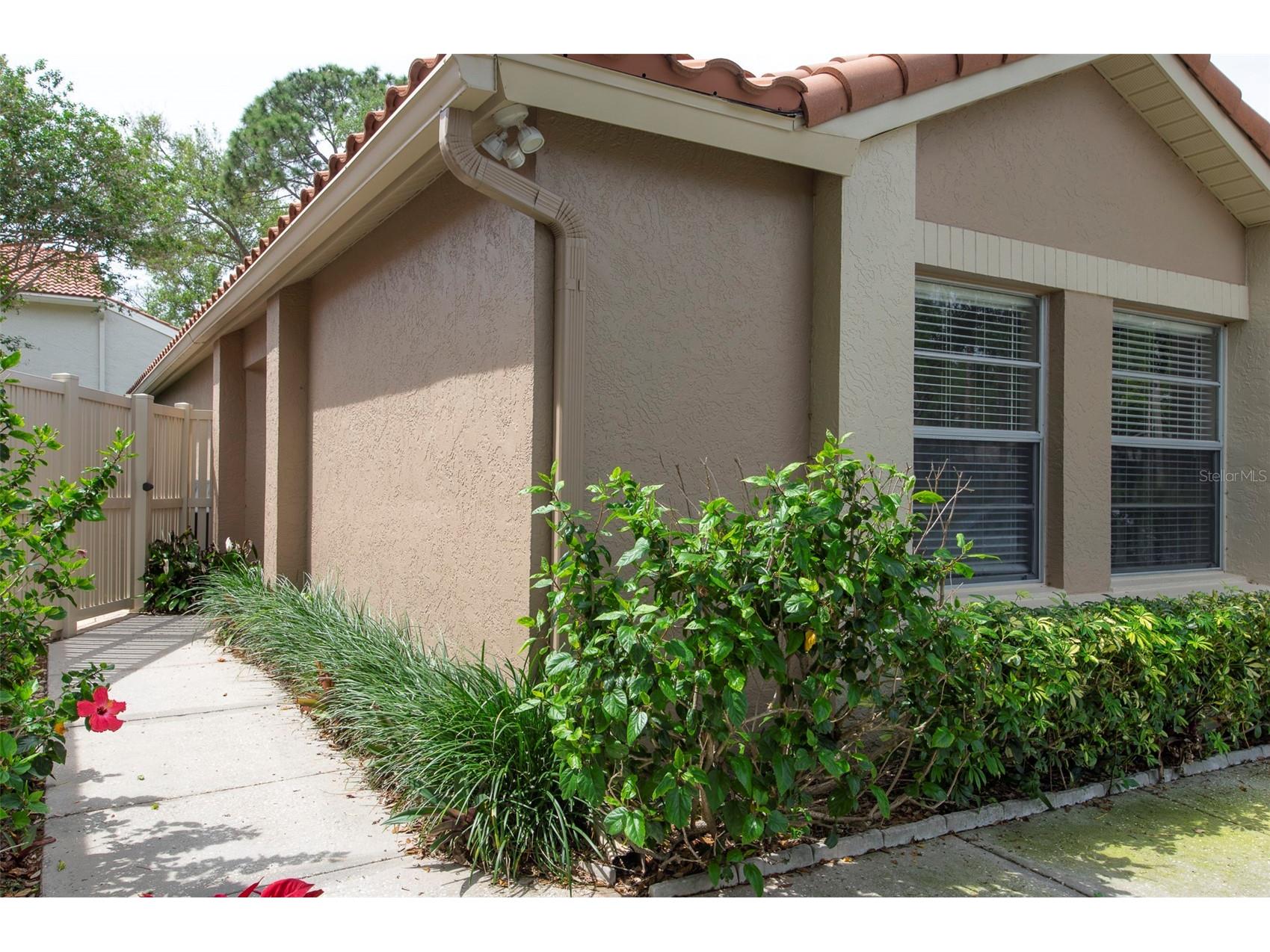 491 St Tropez Circle NE Saint Petersburg FL 33703 TB8495101 image2