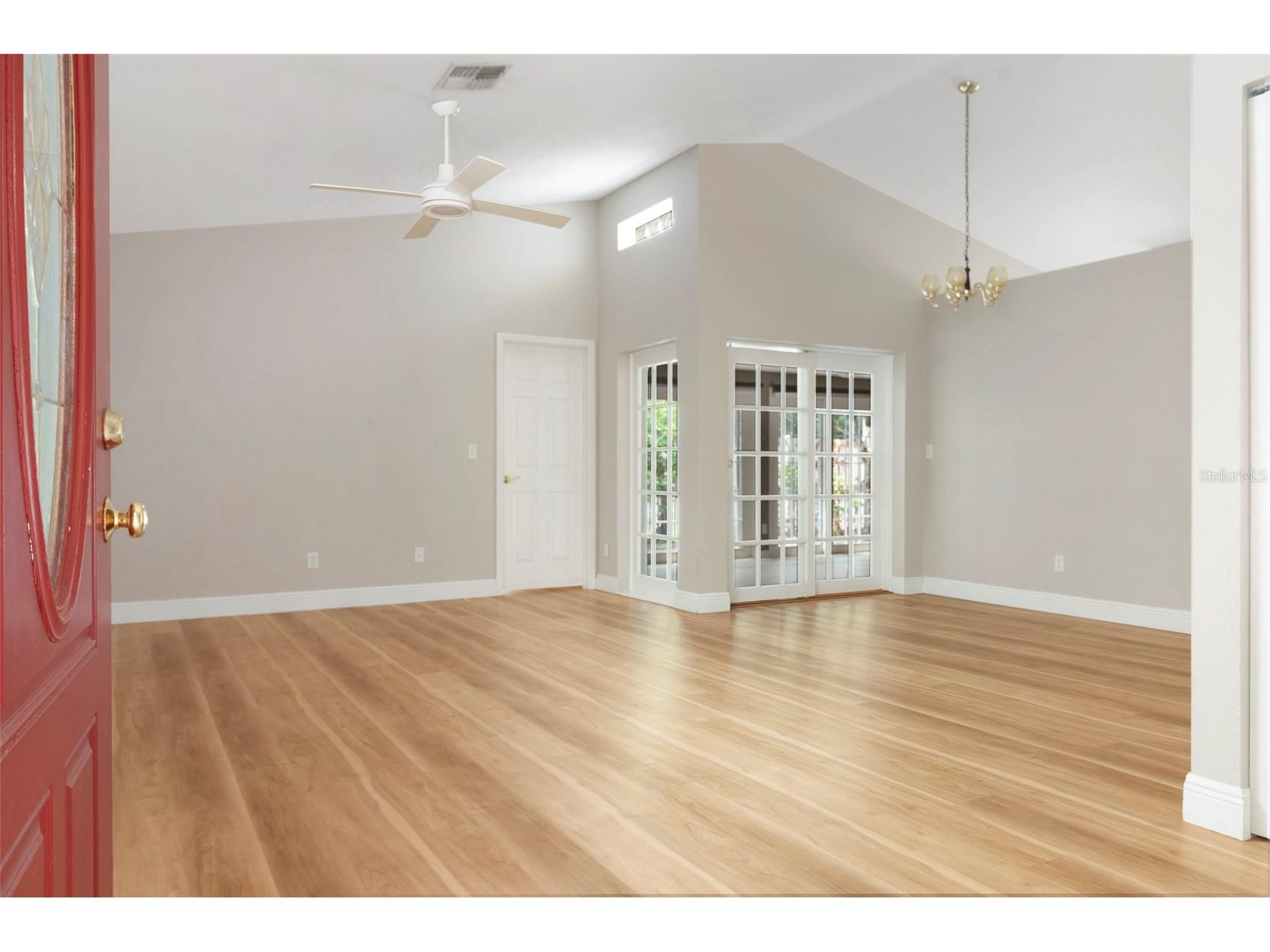 491 St Tropez Circle NE Saint Petersburg FL 33703 TB8495101 image4