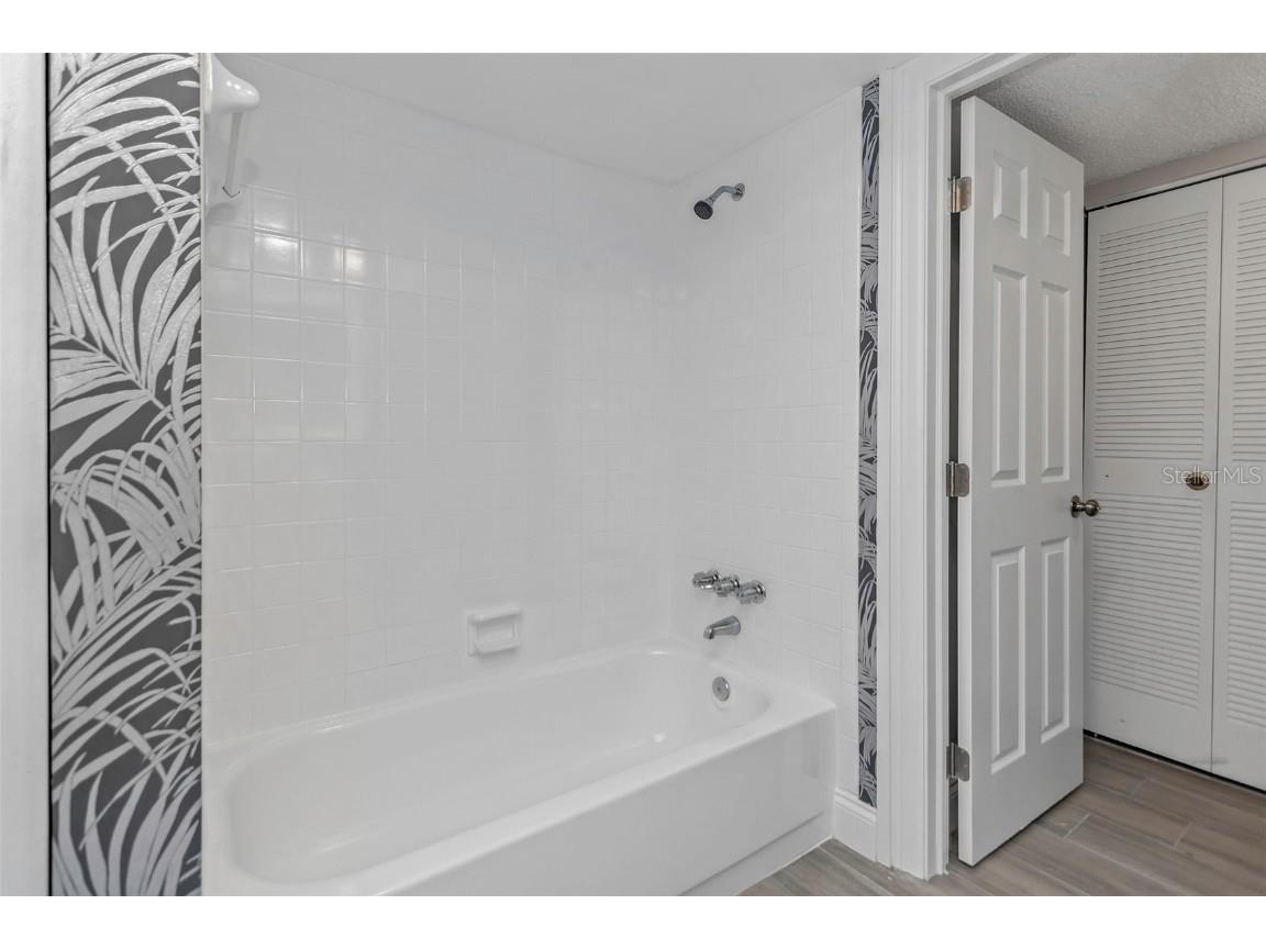 4910 38th Way S #111 Saint Petersburg FL 33711 - MAIN MAXIMO CHANNEL TB8424095 image19