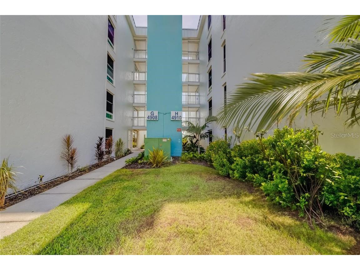 4910 38th Way S #111 Saint Petersburg FL 33711 - MAIN MAXIMO CHANNEL TB8424095 image24