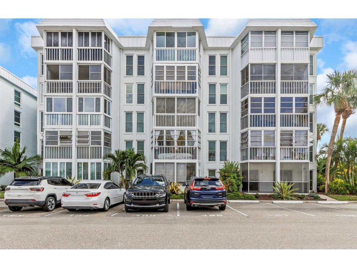 4910 38th Way S #111 Saint Petersburg FL 33711 - MAIN MAXIMO CHANNEL TB8424095 image39