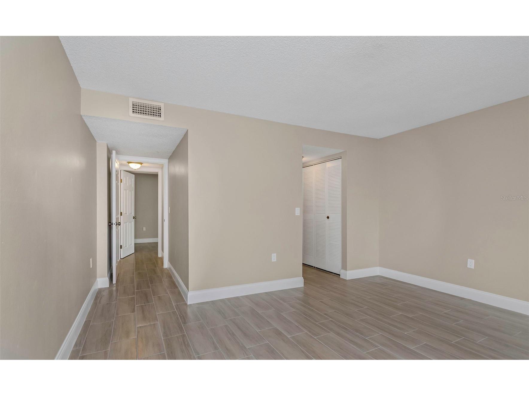 4910 38th Way S #111 Saint Petersburg FL 33711 TB8508740 image15