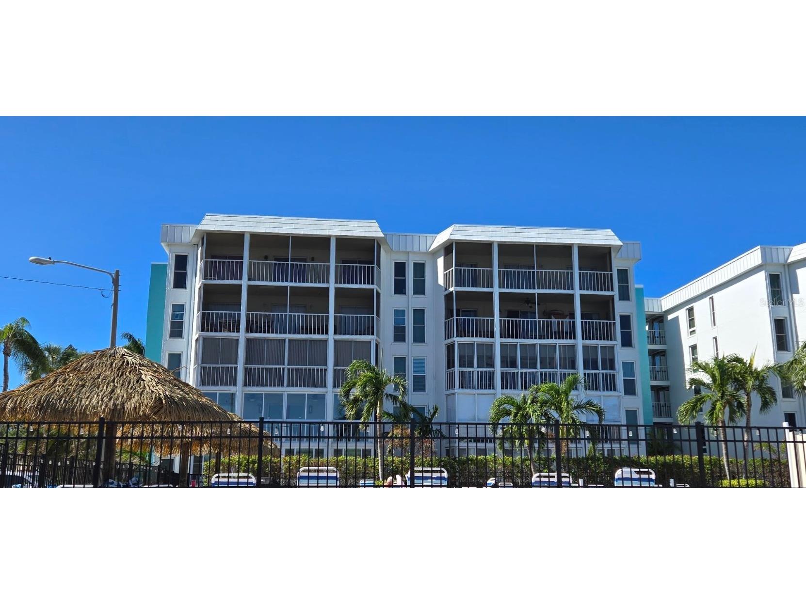 4910 38th Way S #308 Saint Petersburg FL 33711 - BOCA CIEGA BAY TB8322128 image1