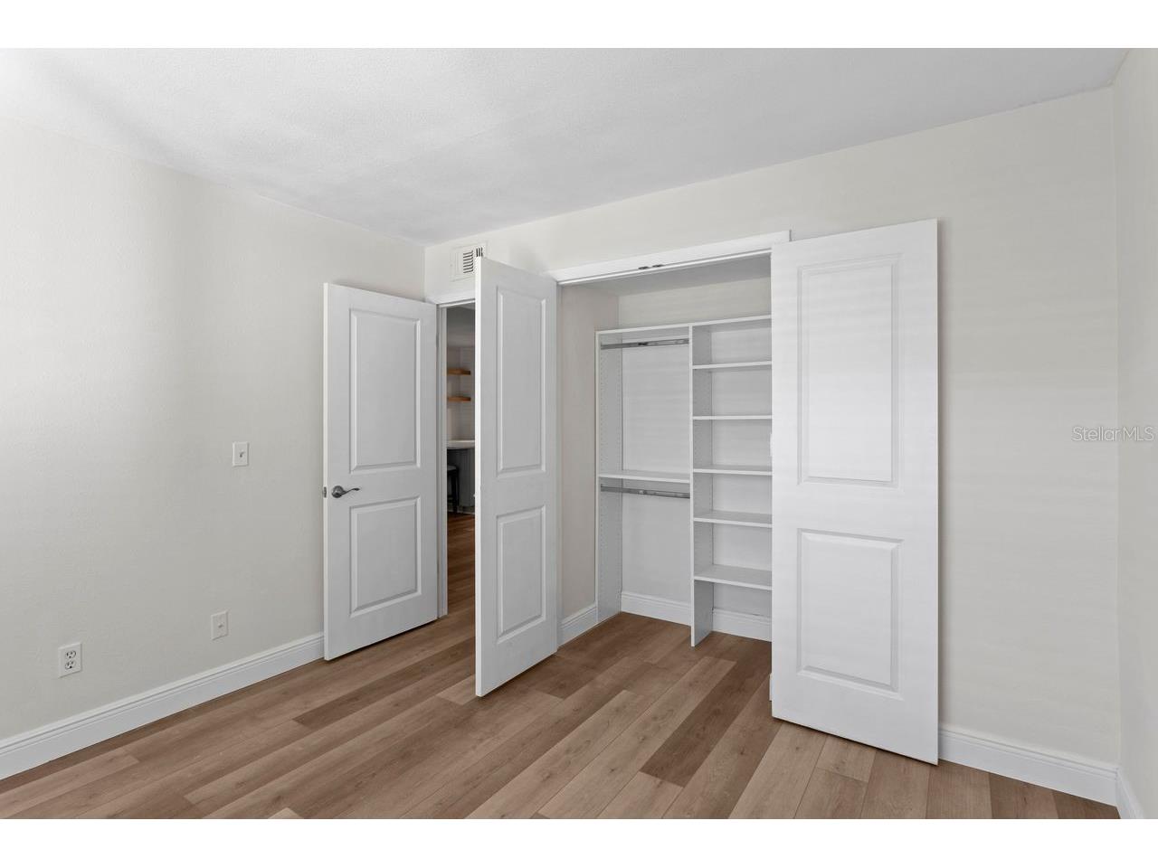 4910 Bay Street NE #111 Saint Petersburg FL 33703 TB8501131 image19